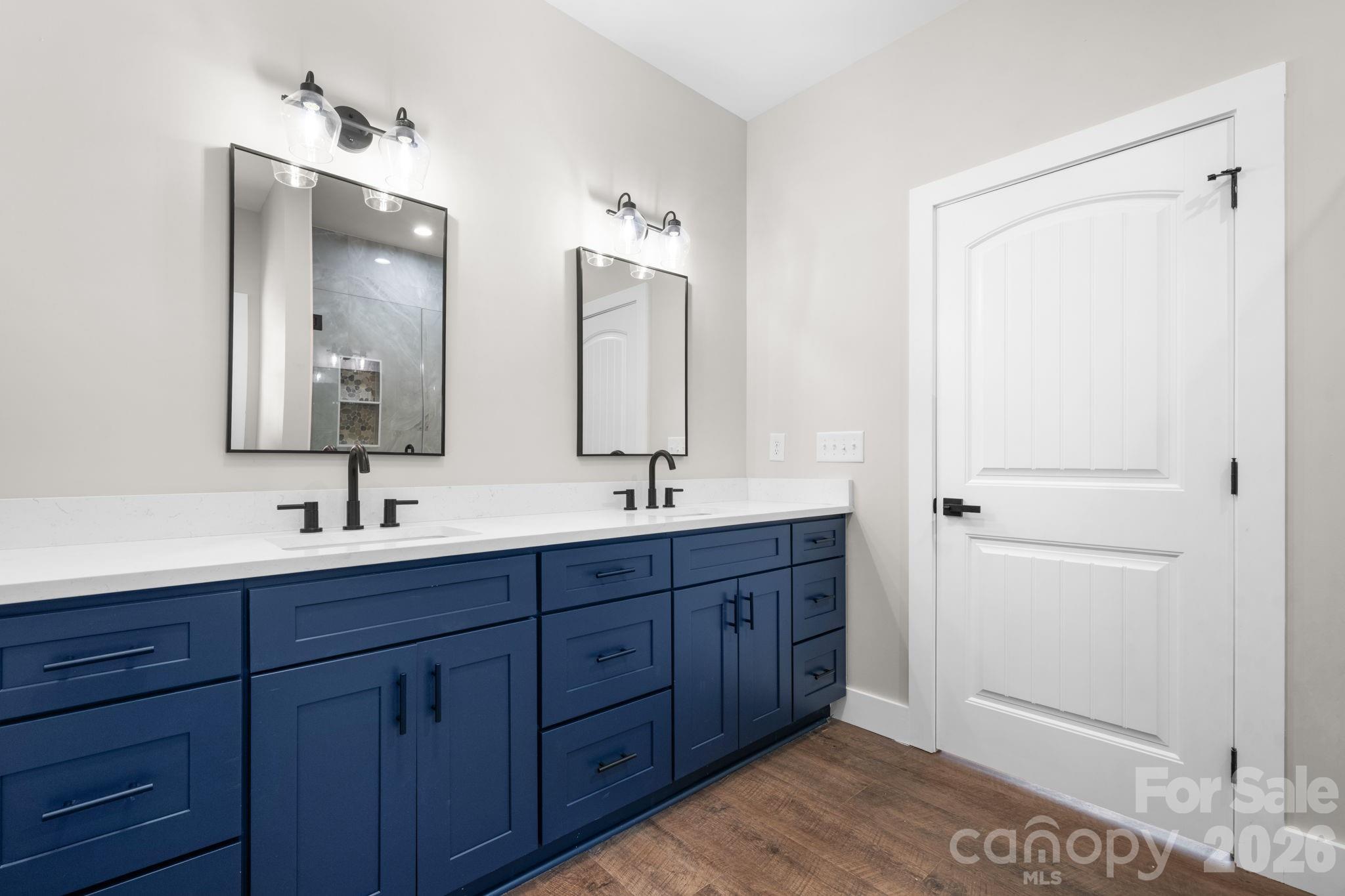 917 Overlook Drive SW — Lenoir