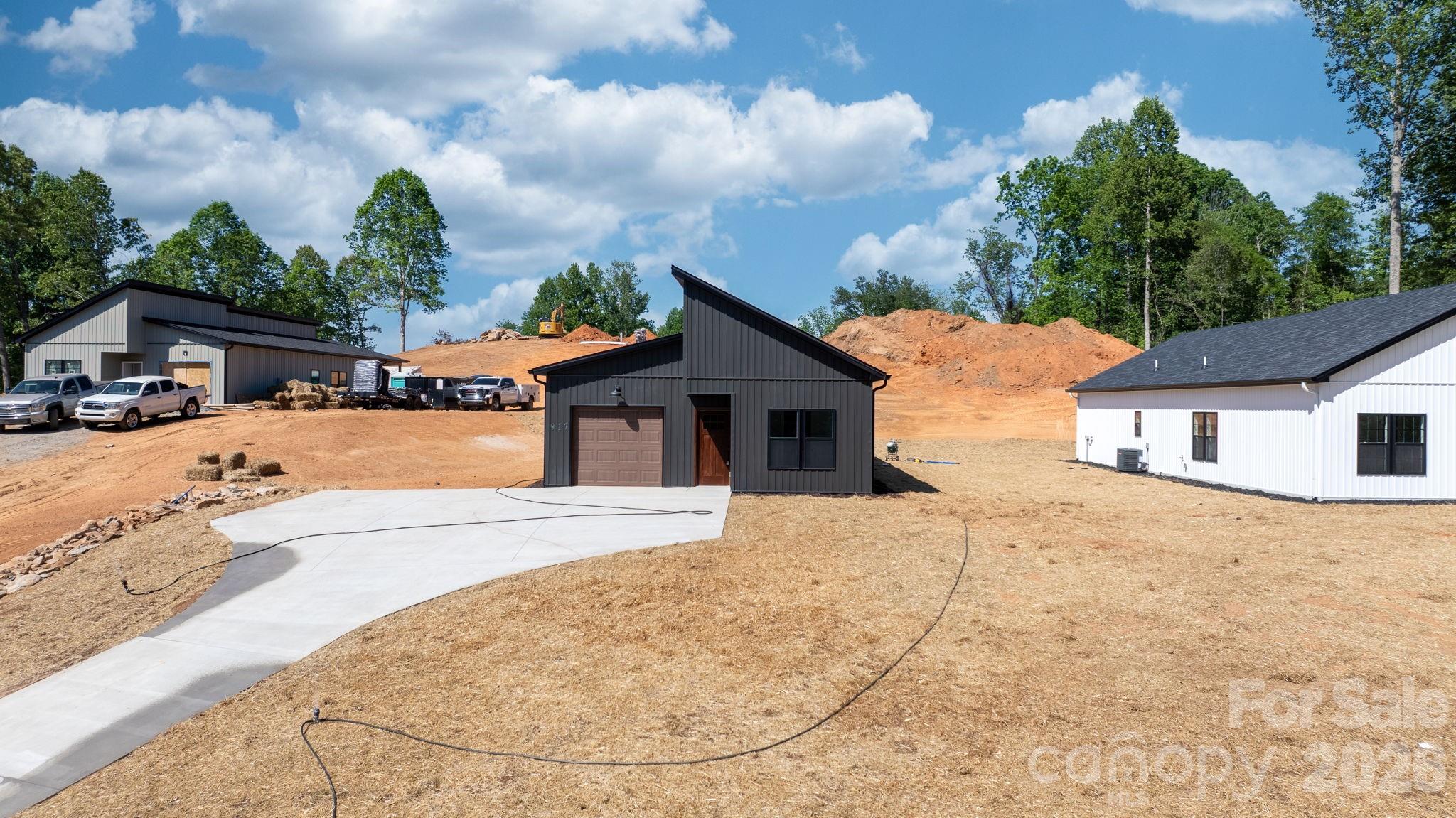 917 Overlook Drive SW — Lenoir