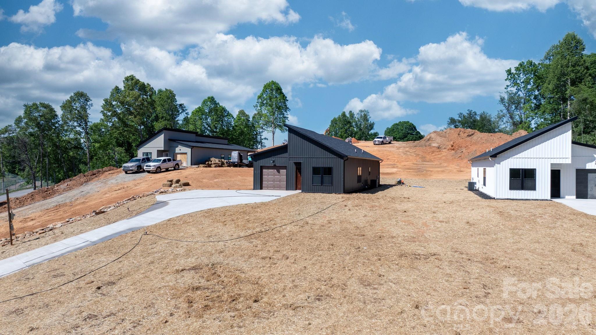 917 Overlook Drive SW — Lenoir
