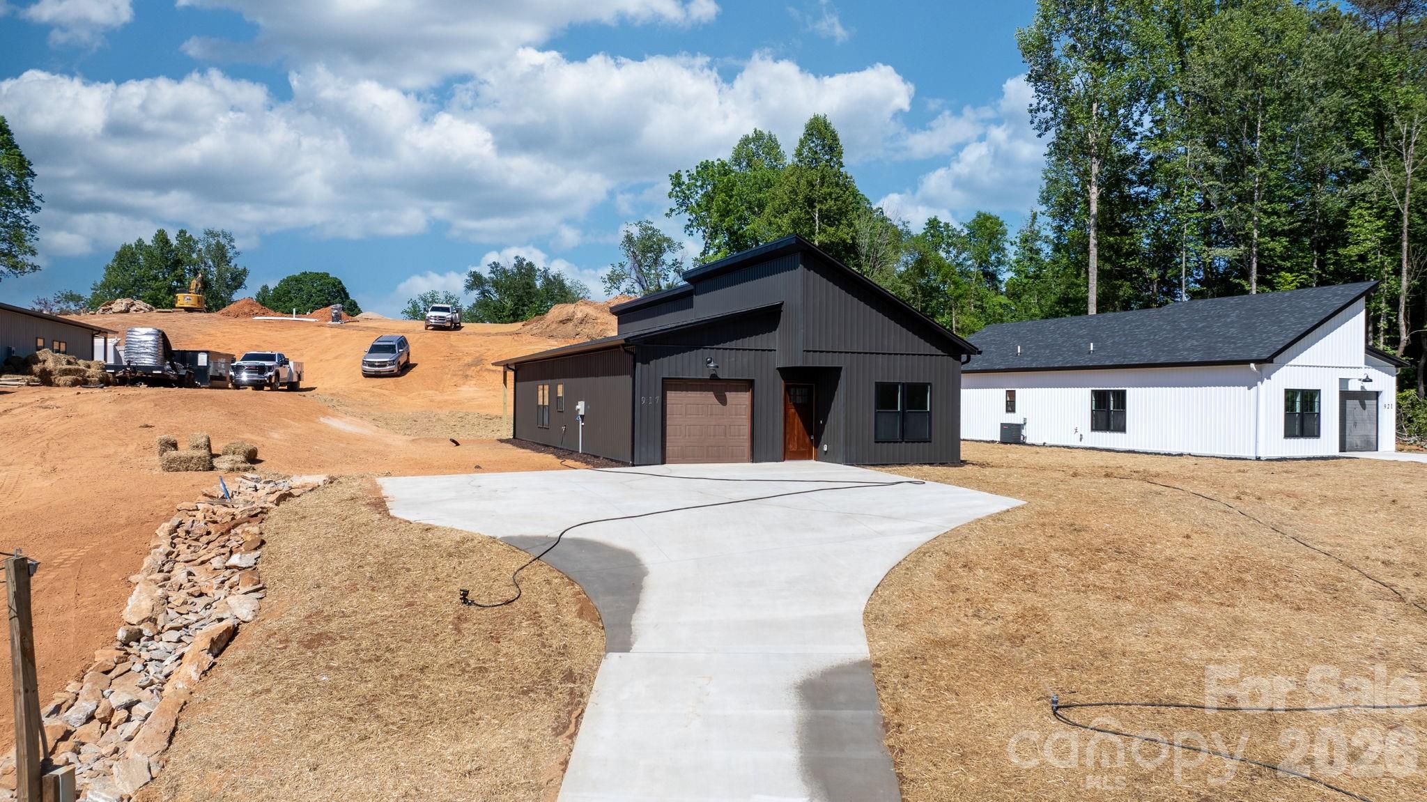 917 Overlook Drive SW — Lenoir