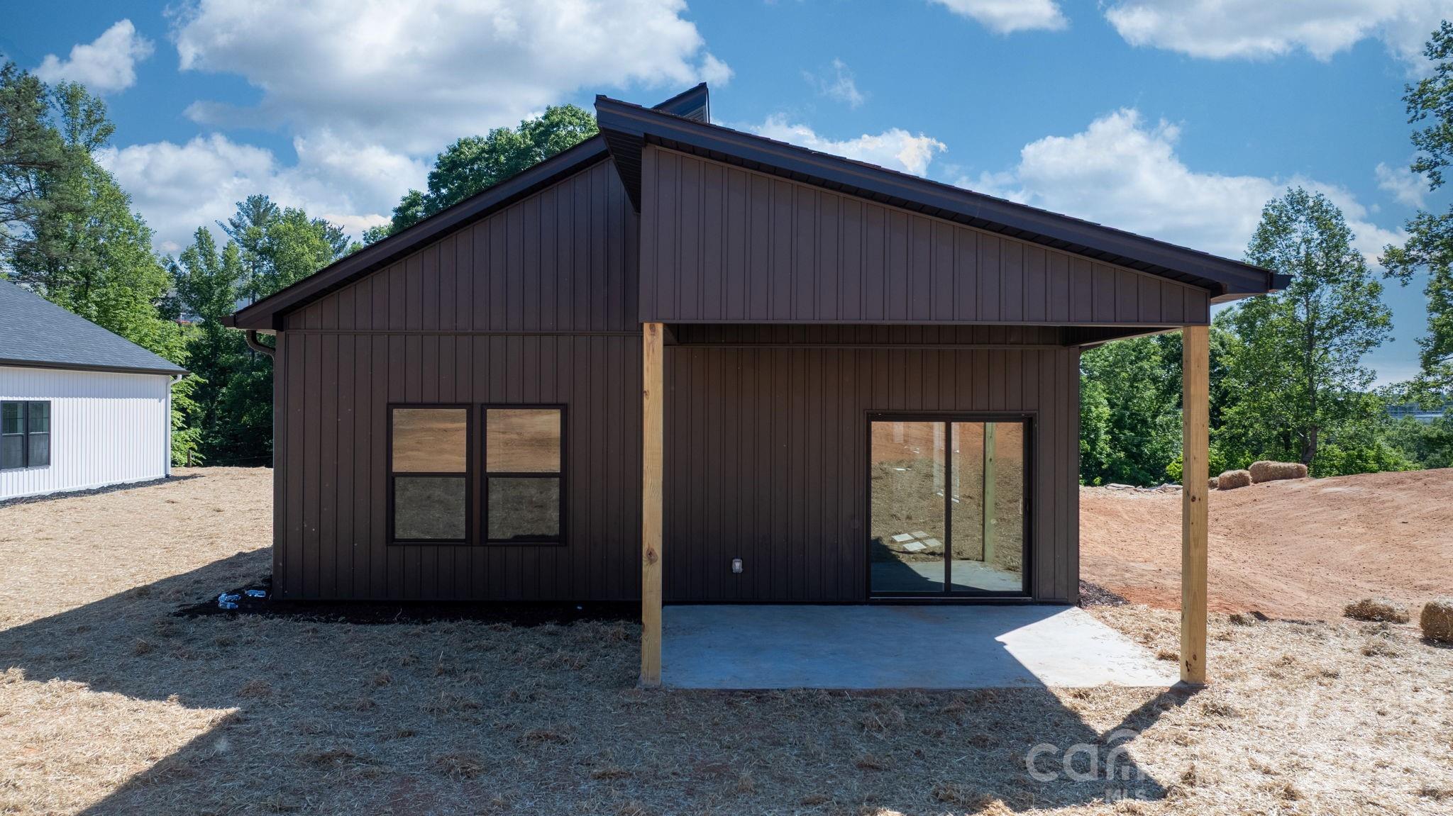 917 Overlook Drive SW — Lenoir