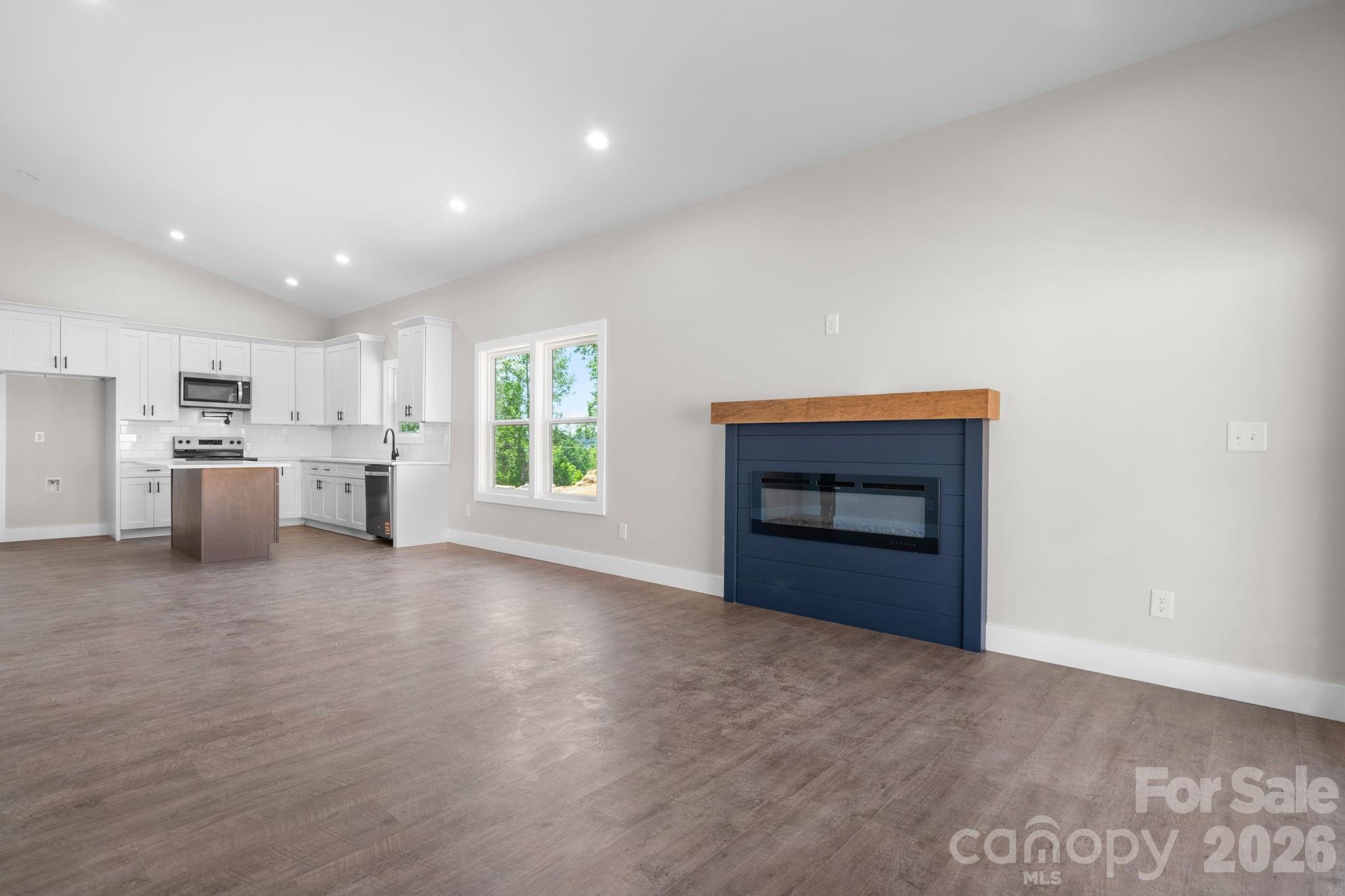 917 Overlook Drive SW — Lenoir