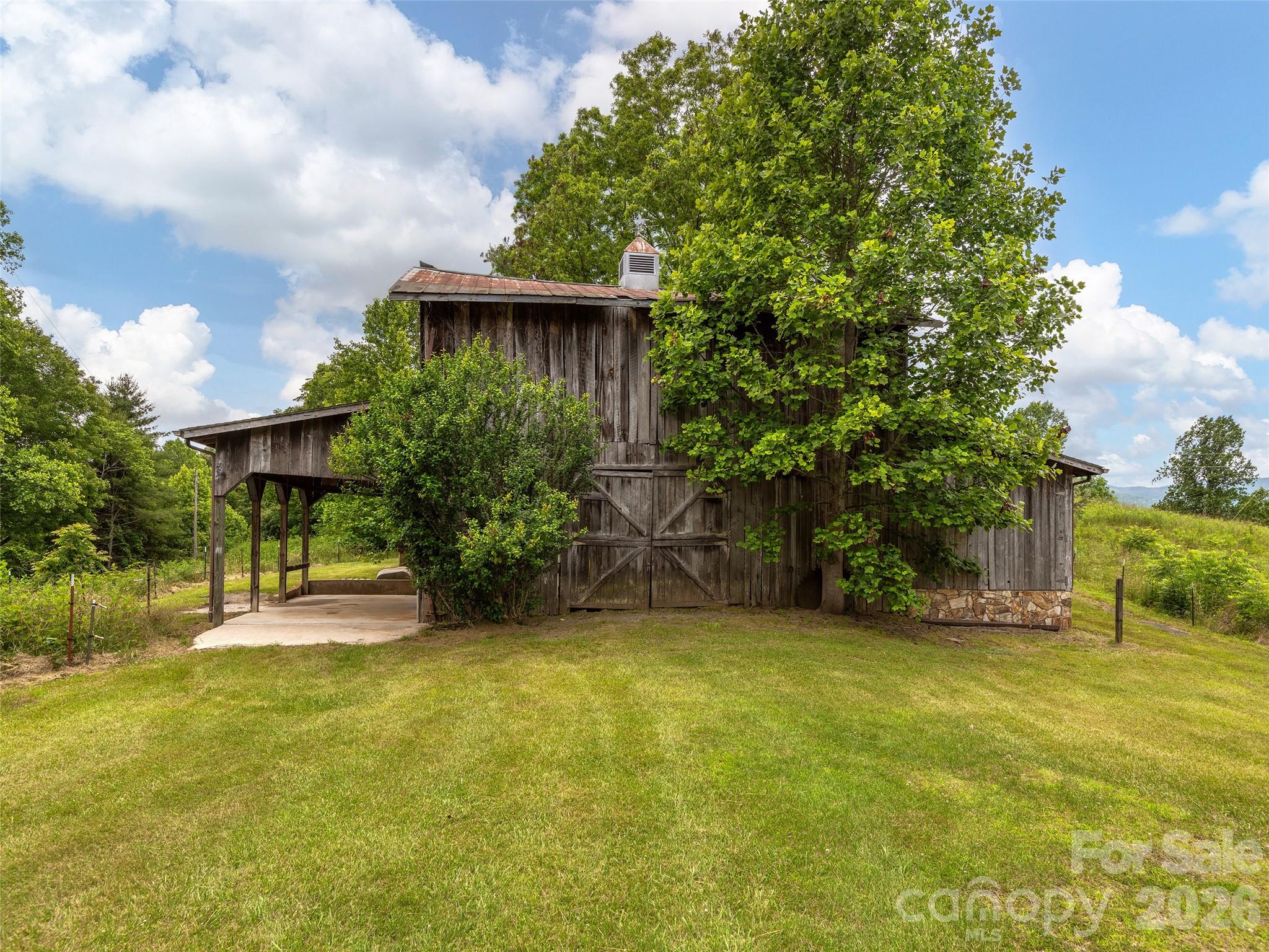 185 Indian Springs Road — Clyde