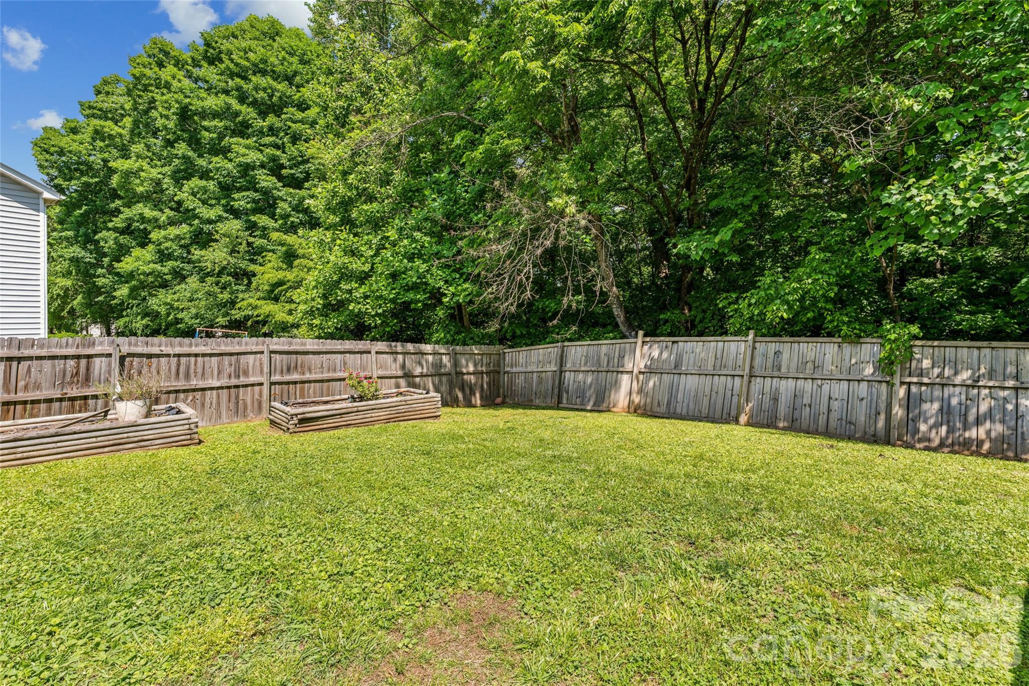 13221 Crooked Pine Court — Charlotte