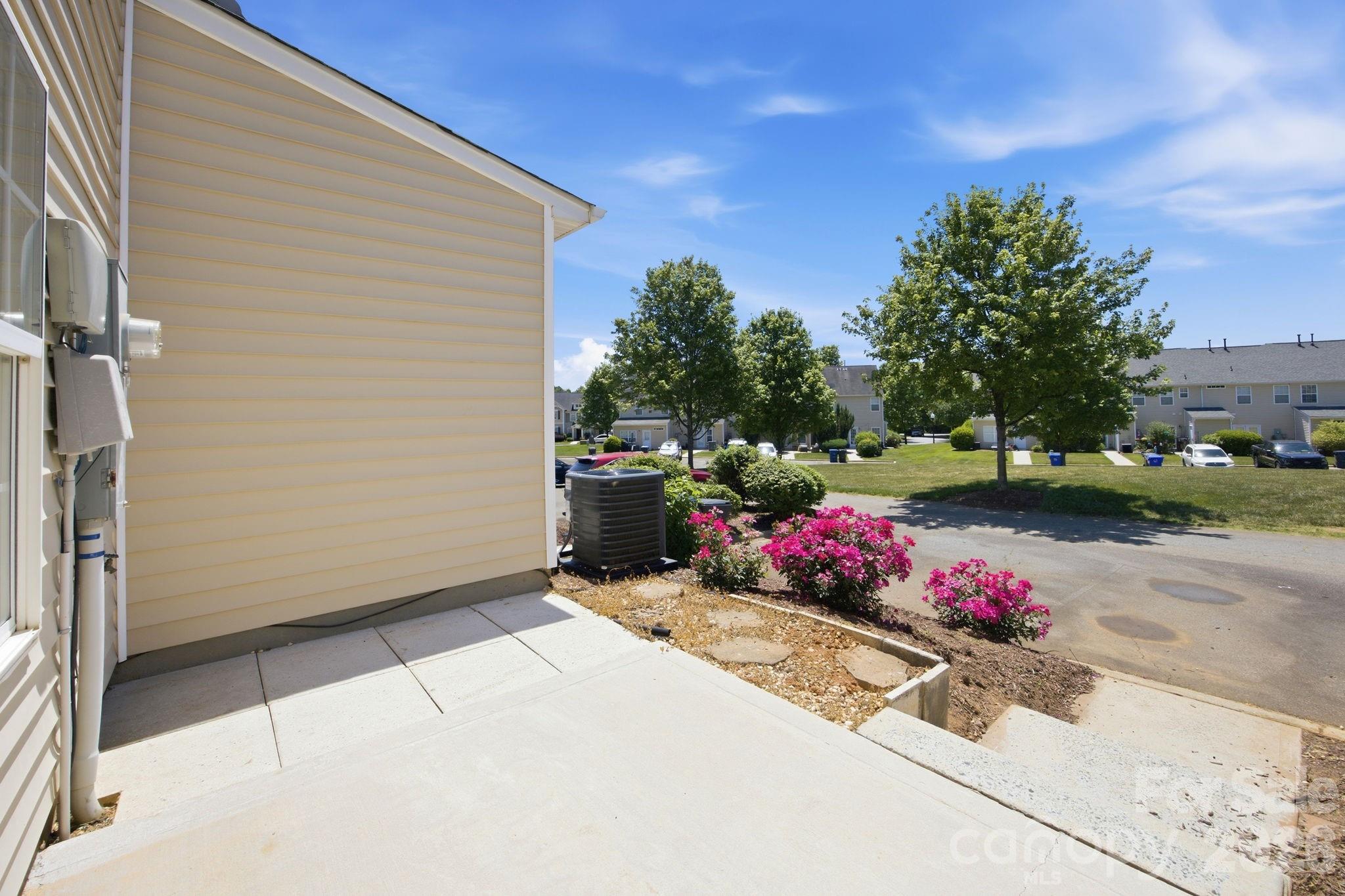 17747 Trolley Crossing Way — Cornelius