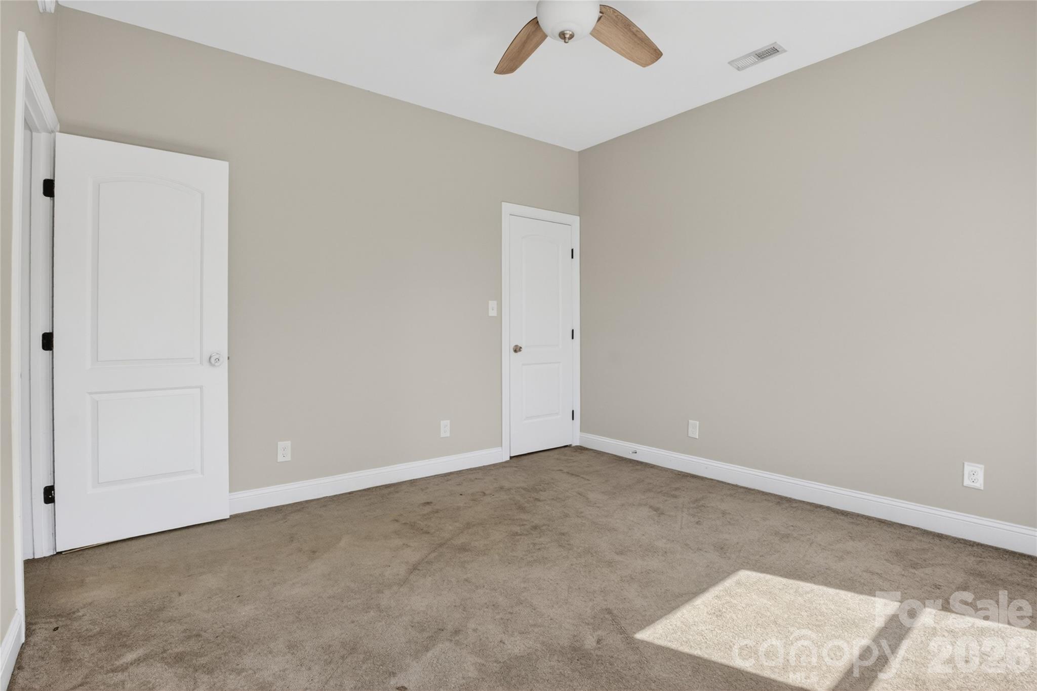 6151 Settlers Trail — Stanfield