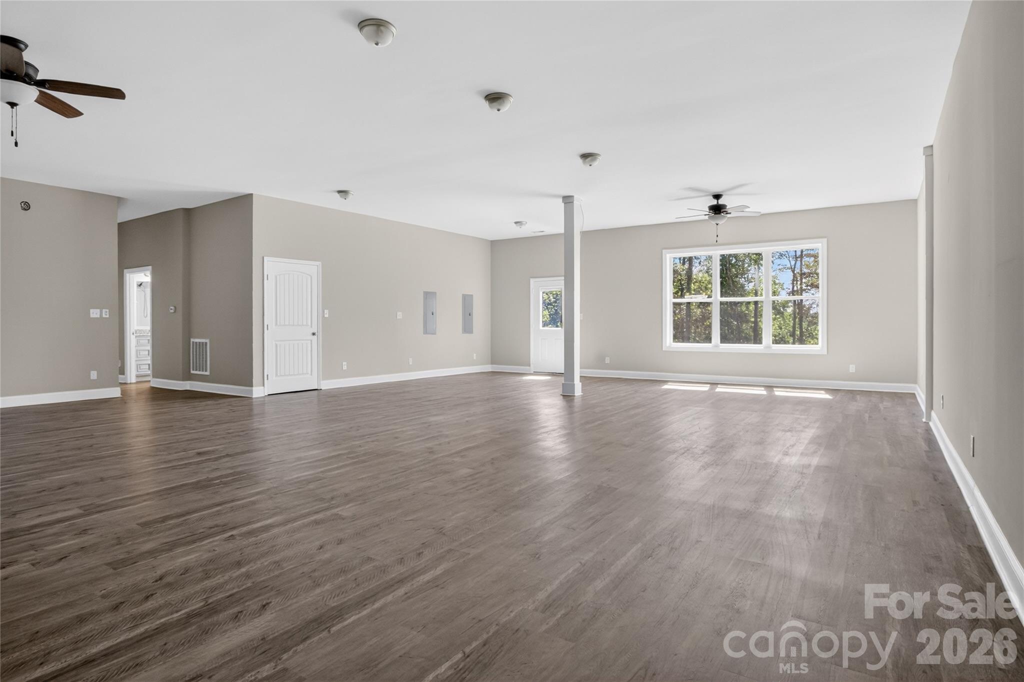 6151 Settlers Trail — Stanfield