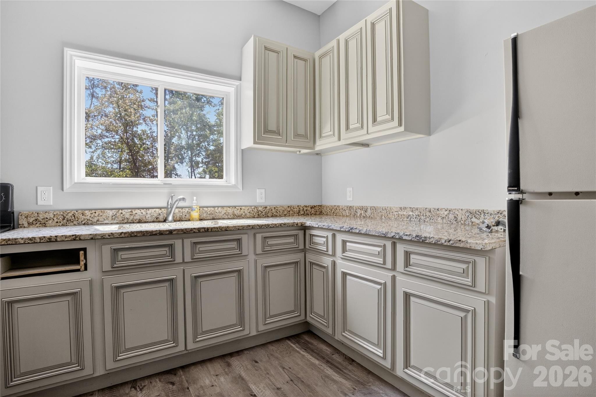 6151 Settlers Trail — Stanfield