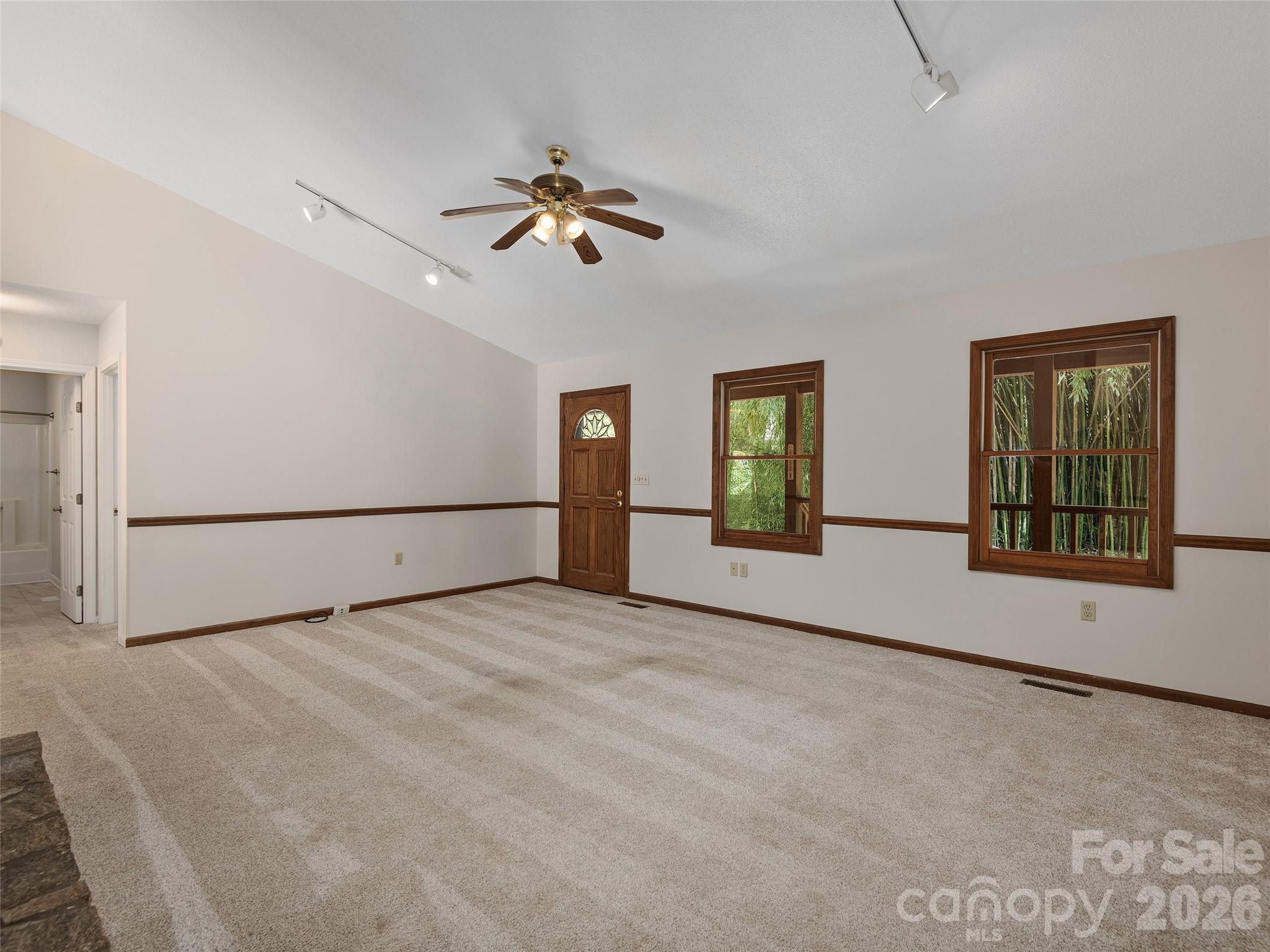 30 Kanuga Heights Lane — Hendersonville