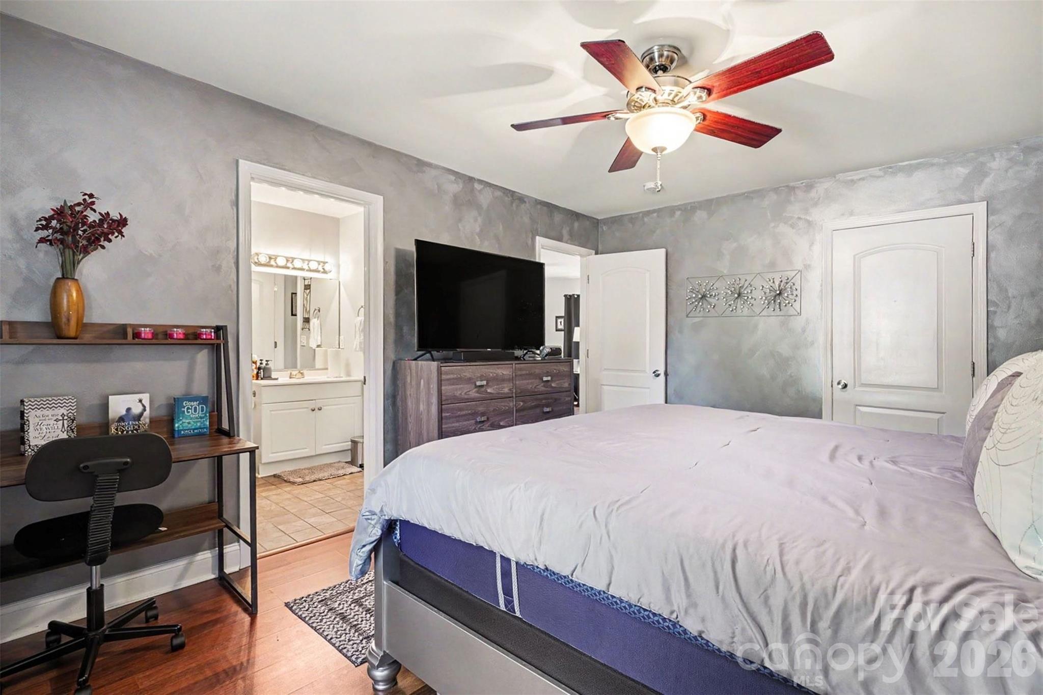 1001 Rainbow Drive — Kannapolis