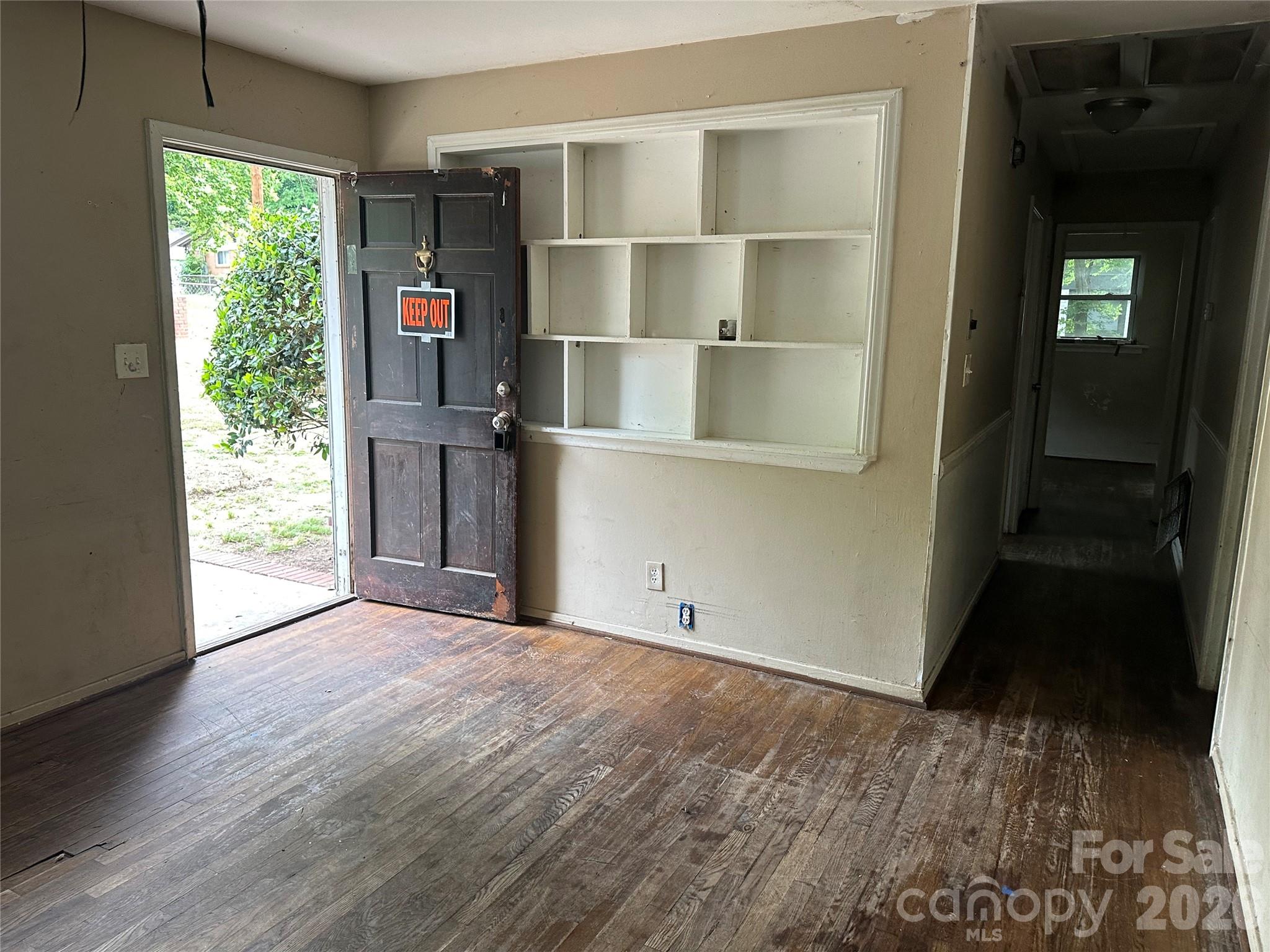 1103 Lewiston Avenue — Charlotte