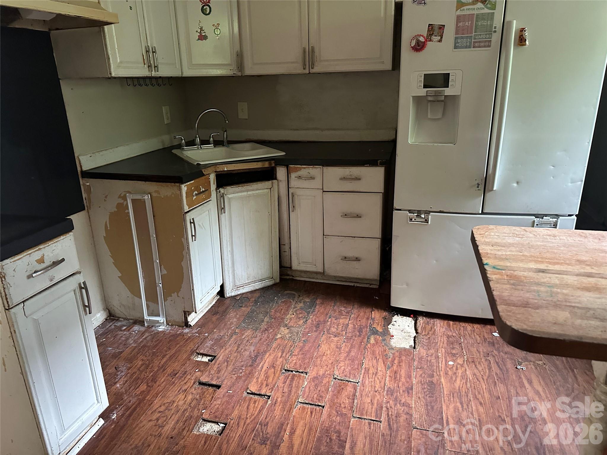 1103 Lewiston Avenue — Charlotte
