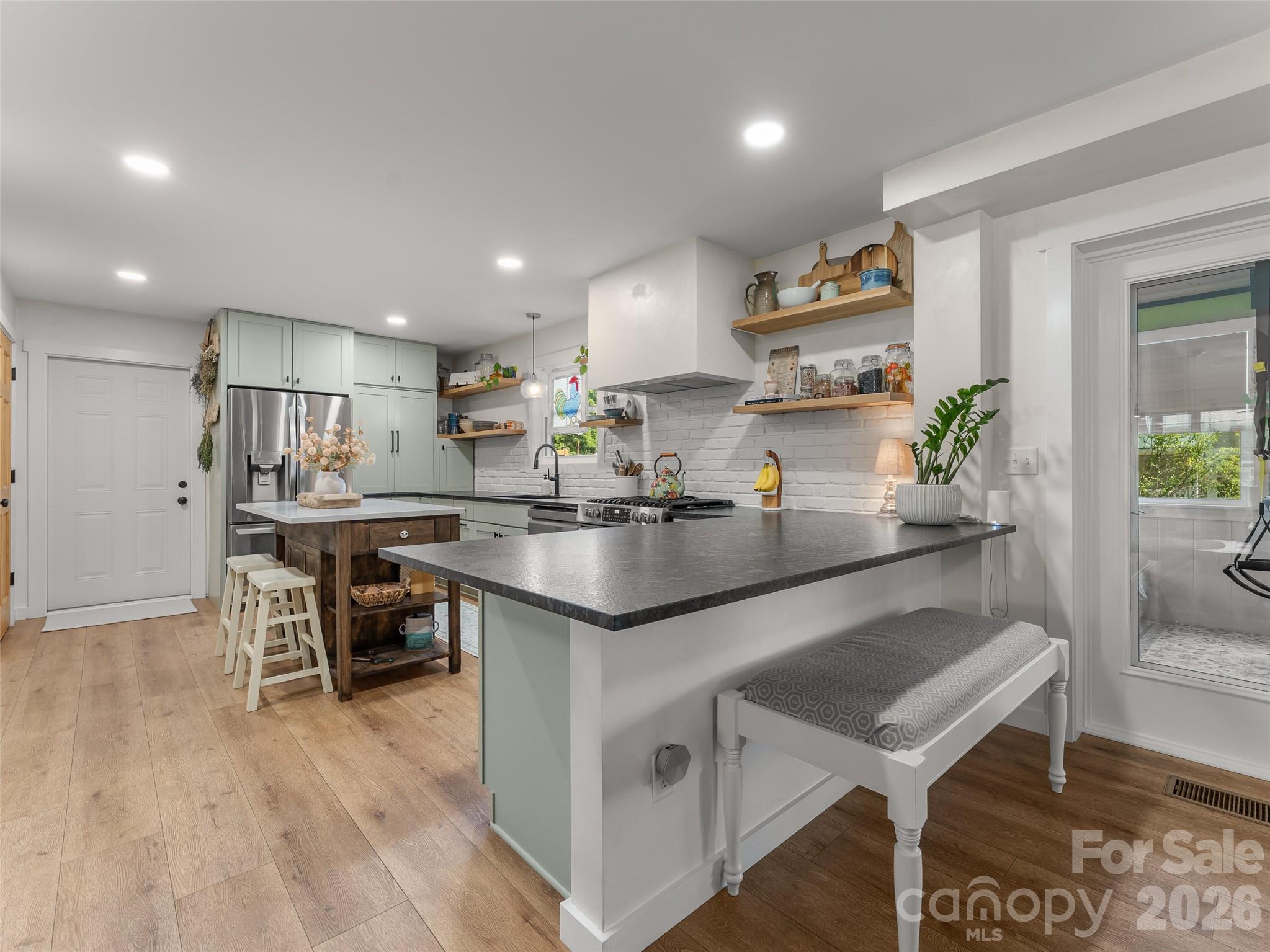 154 White Oak Lane — Brevard