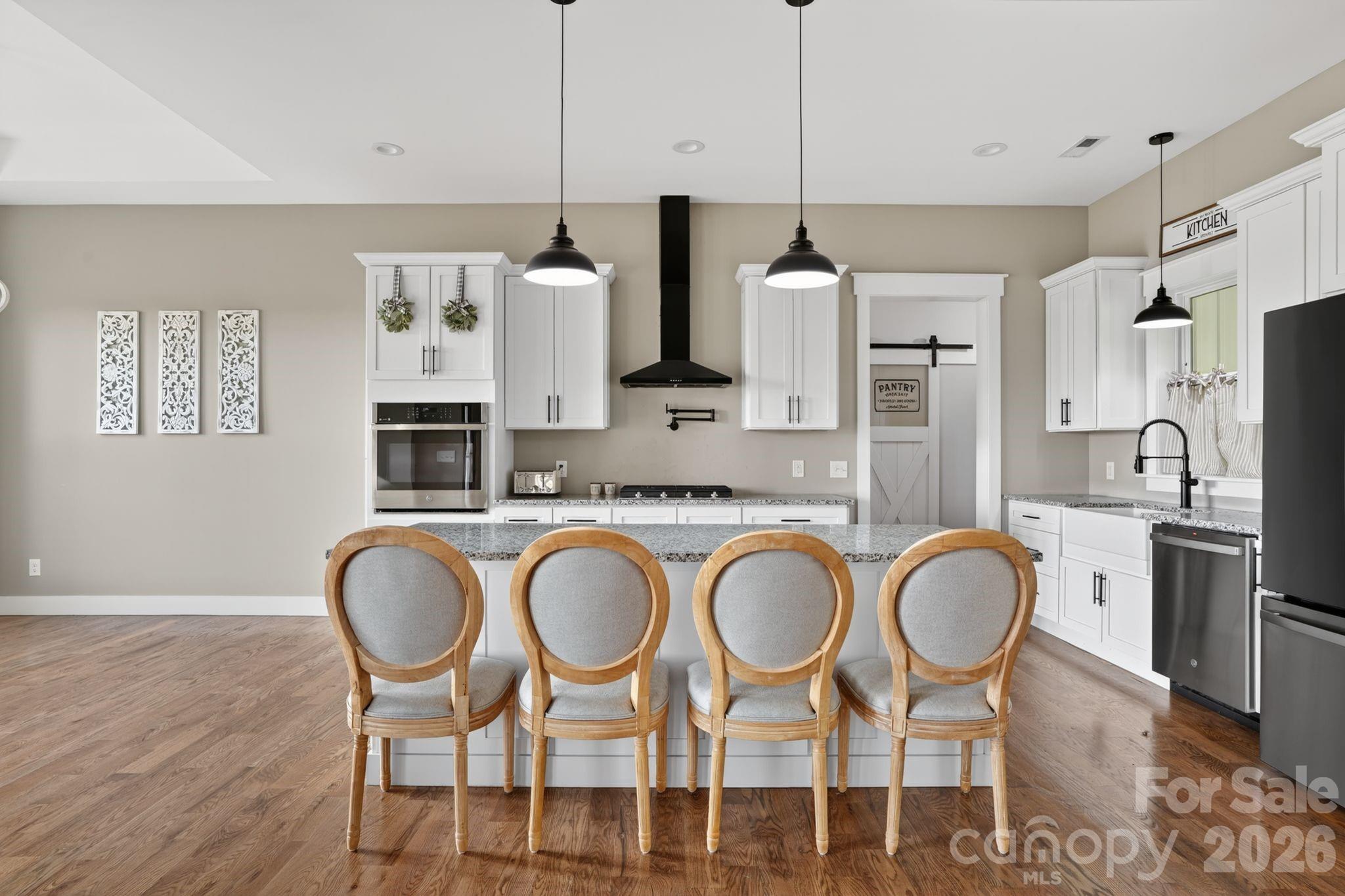 1182 Cape Hickory Road — Hickory