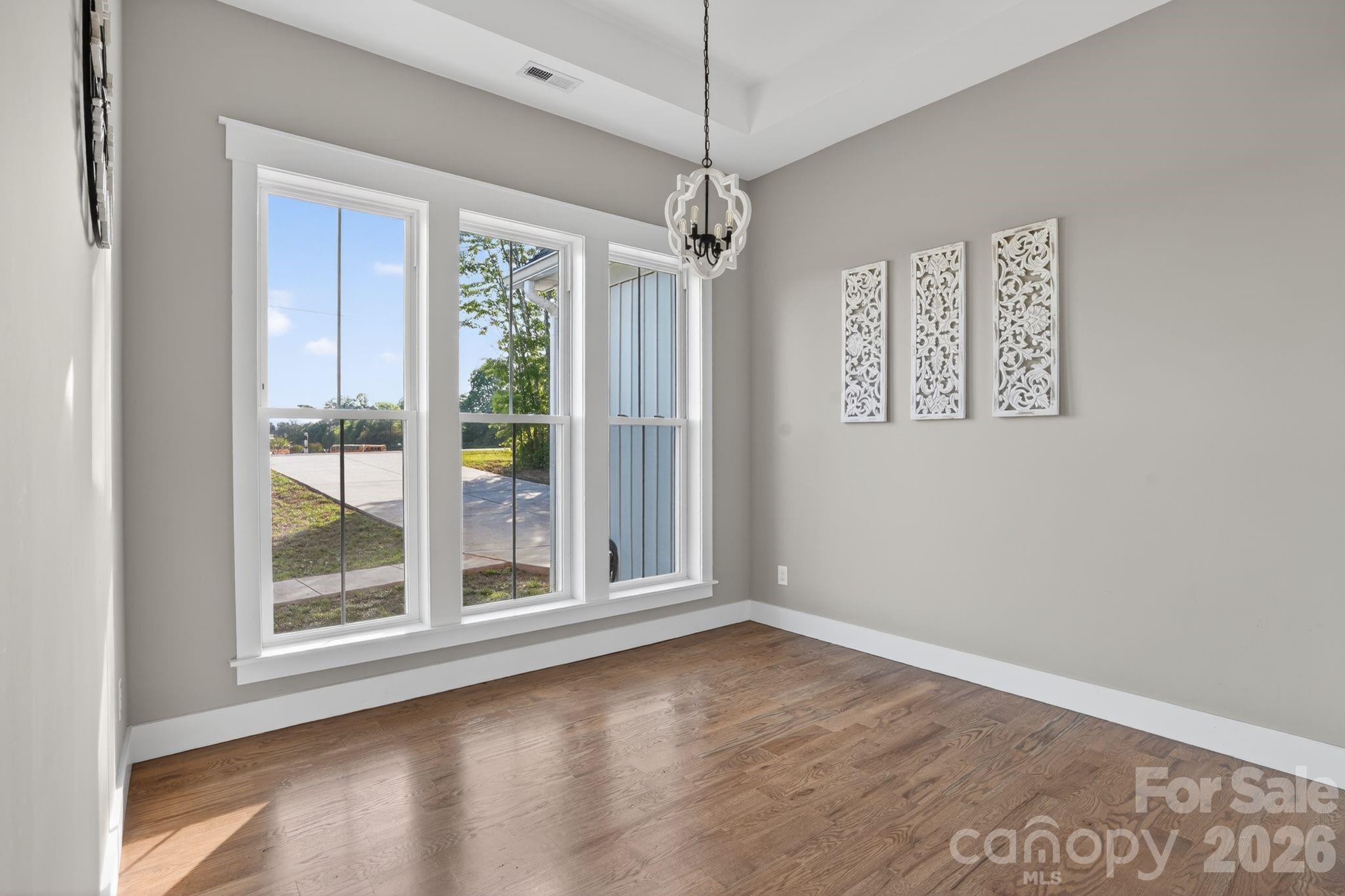 1182 Cape Hickory Road — Hickory