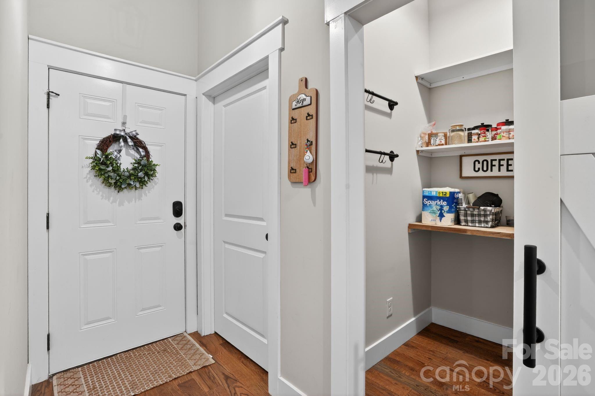 1182 Cape Hickory Road — Hickory