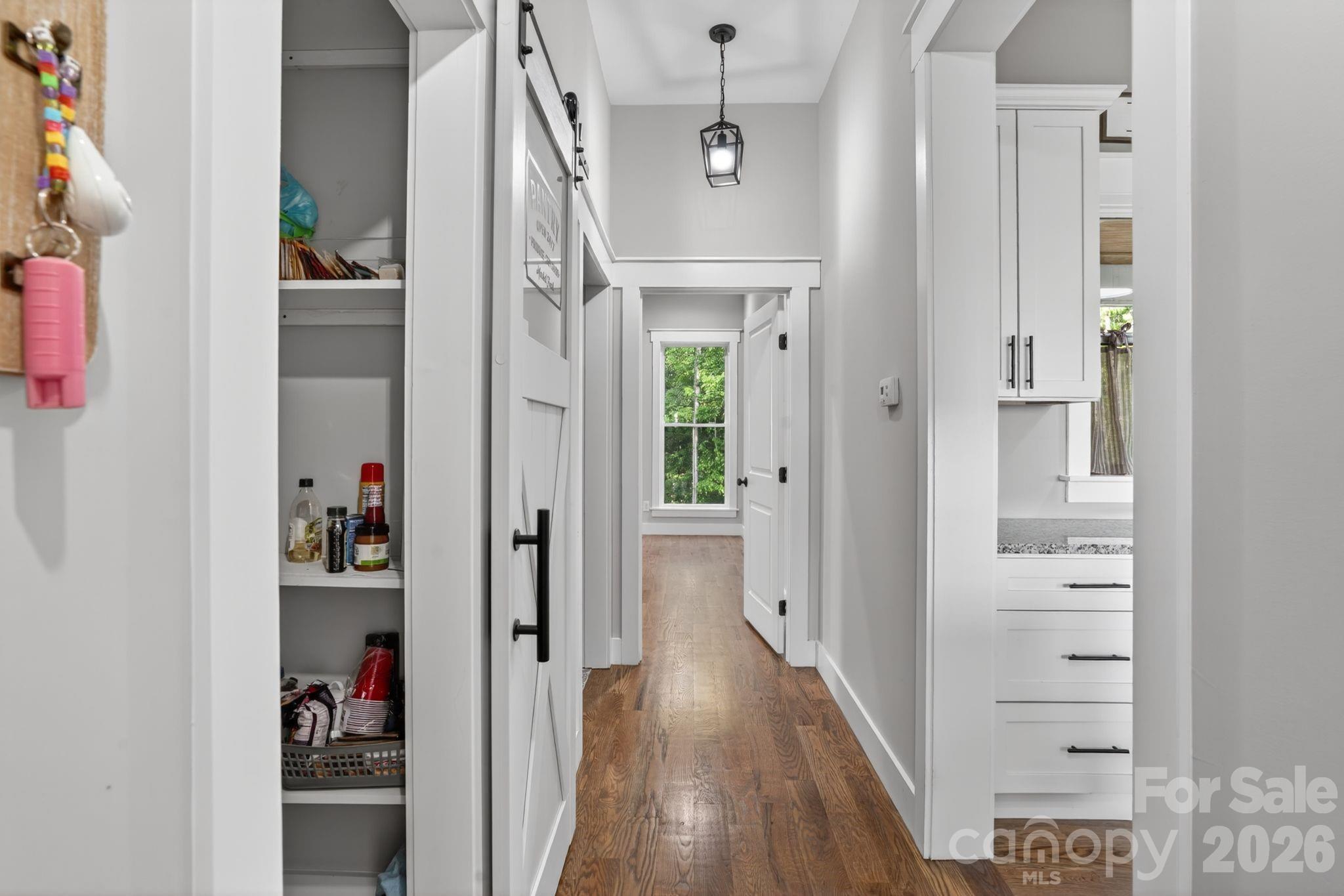 1182 Cape Hickory Road — Hickory