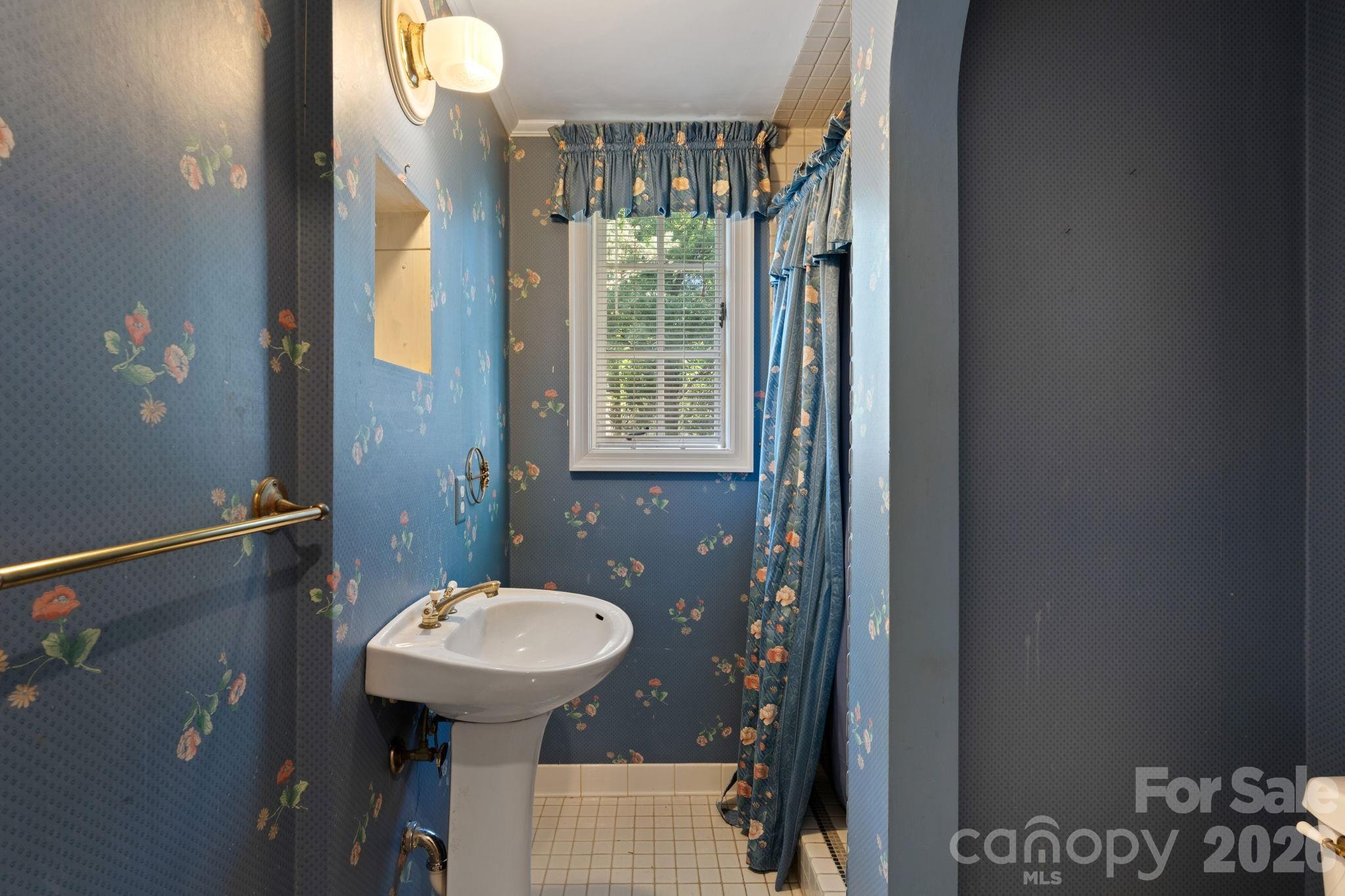 2928 Windsor Road — Winston Salem