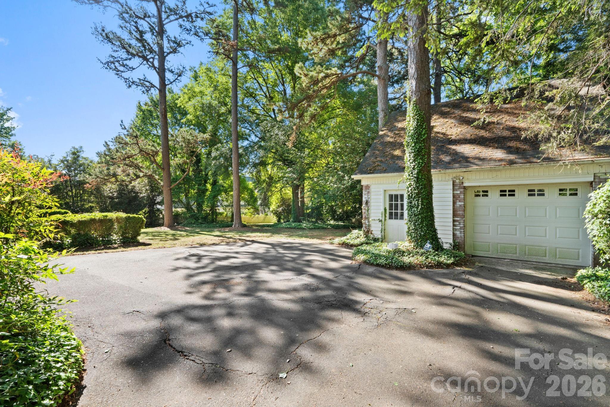 2928 Windsor Road — Winston Salem