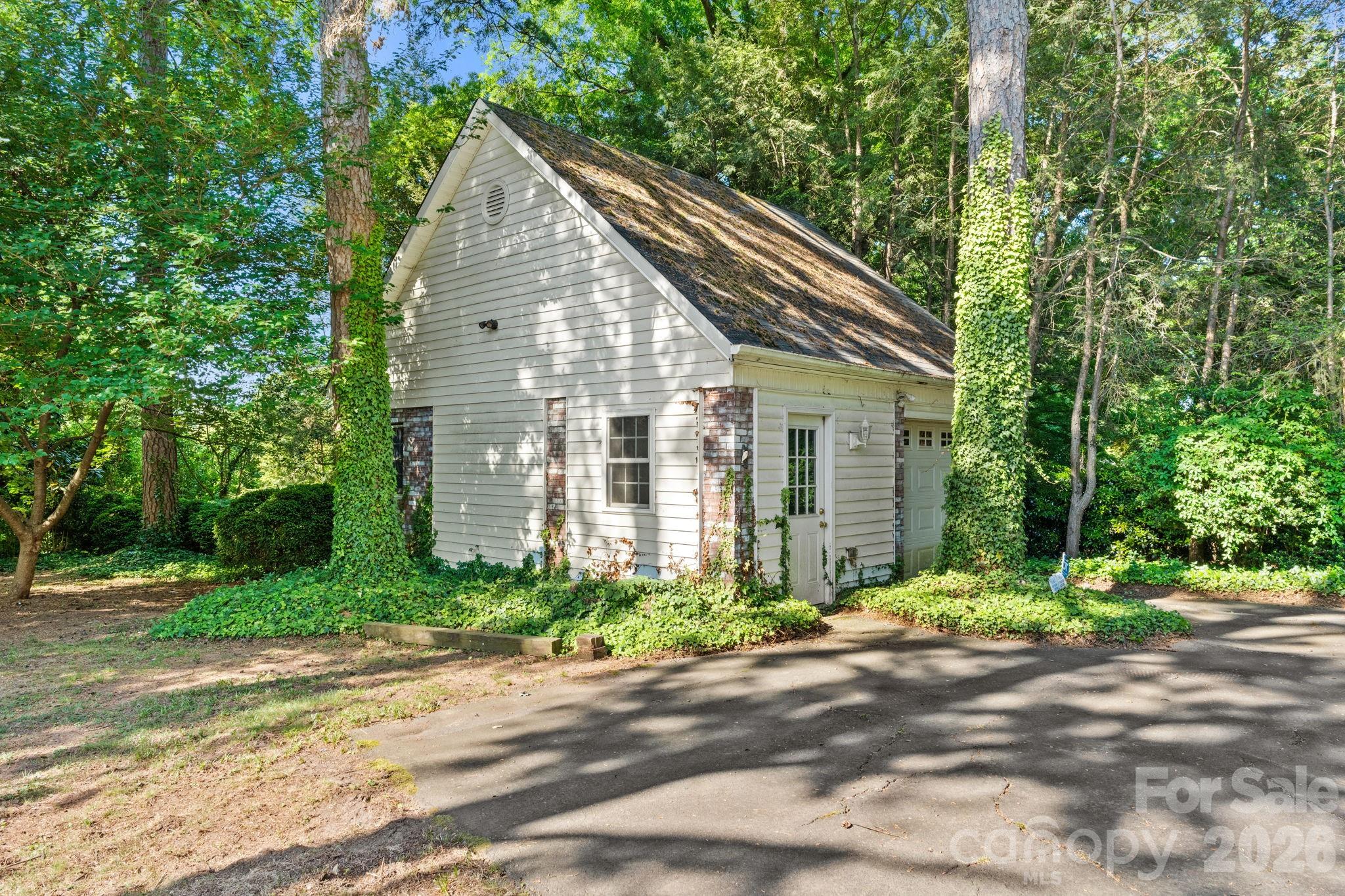 2928 Windsor Road — Winston Salem
