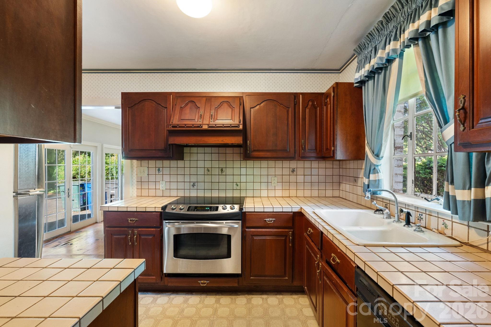 2928 Windsor Road — Winston Salem