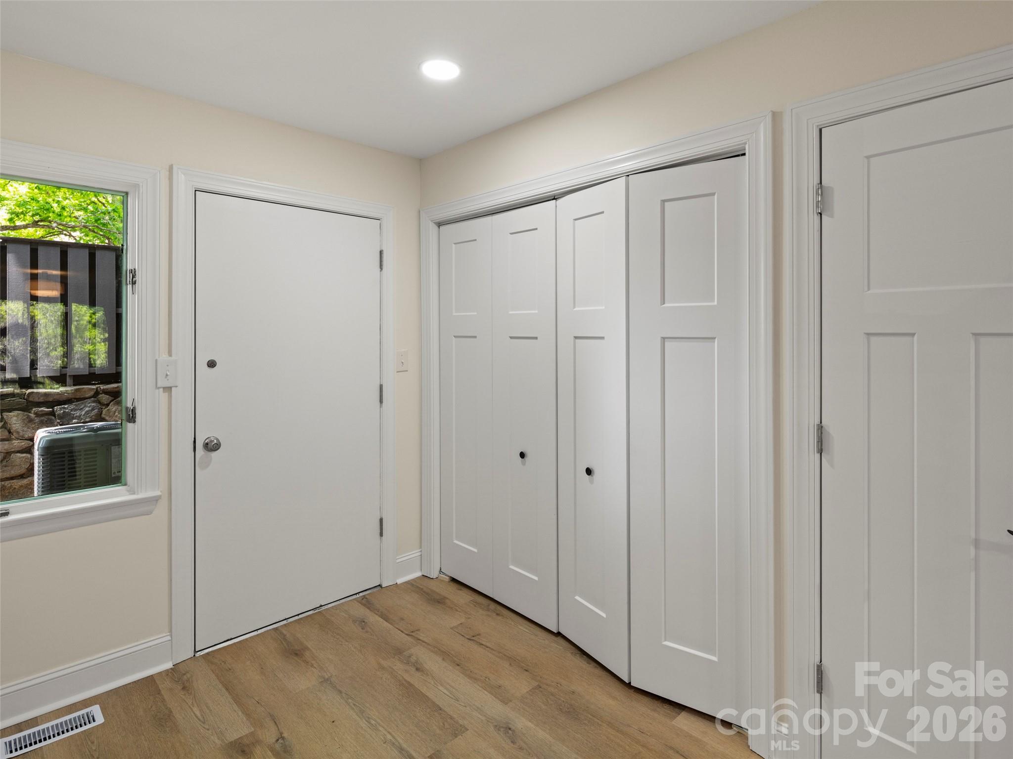 203 Crowfields Drive — Asheville