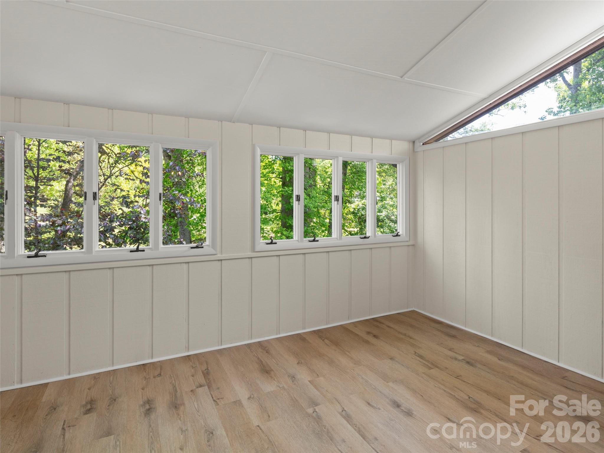 203 Crowfields Drive — Asheville