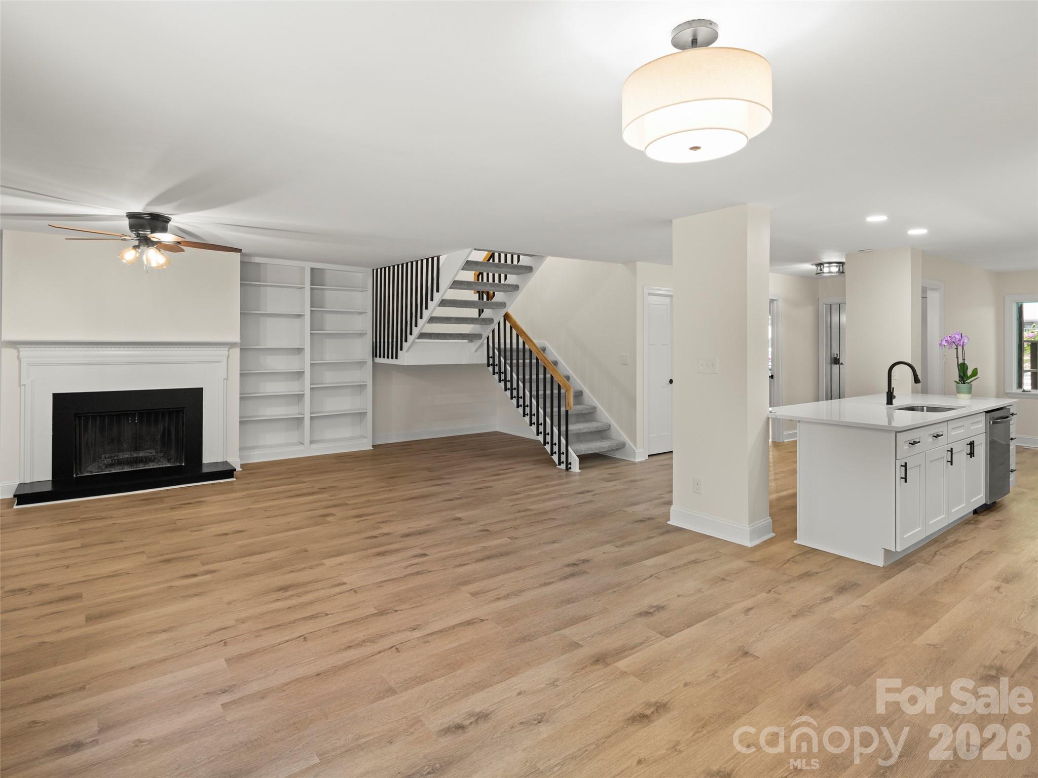 203 Crowfields Drive — Asheville