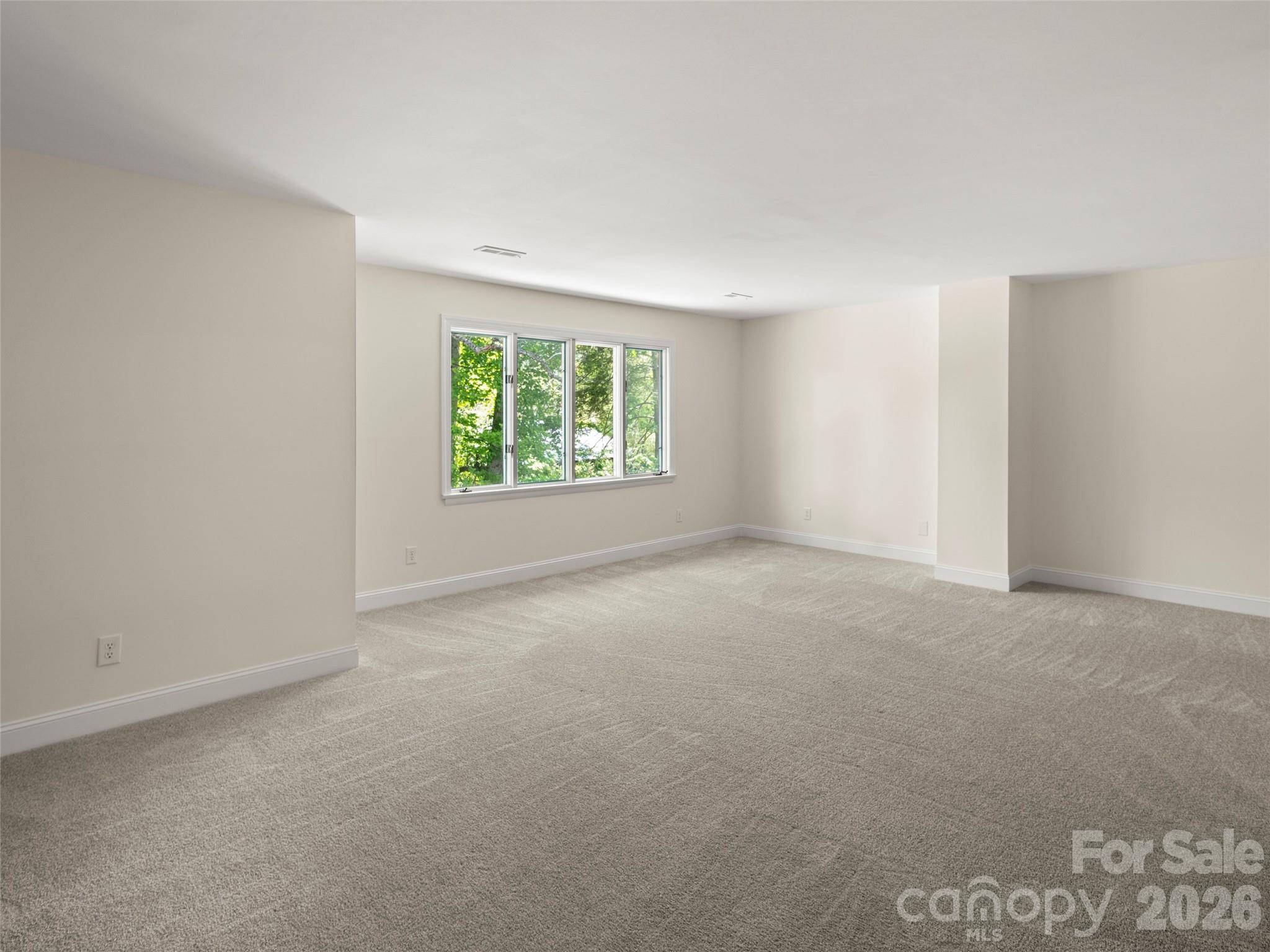 203 Crowfields Drive — Asheville