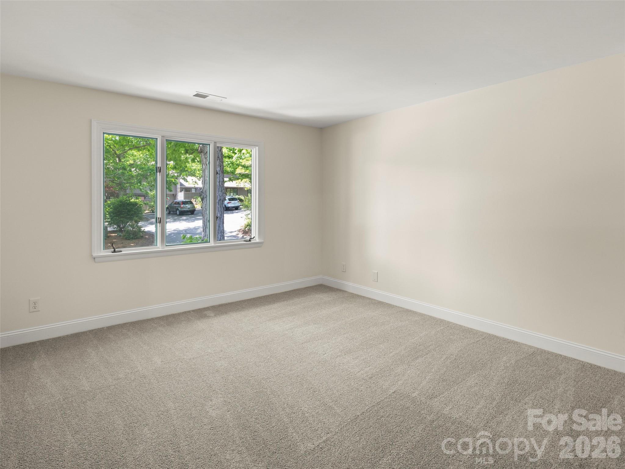 203 Crowfields Drive — Asheville