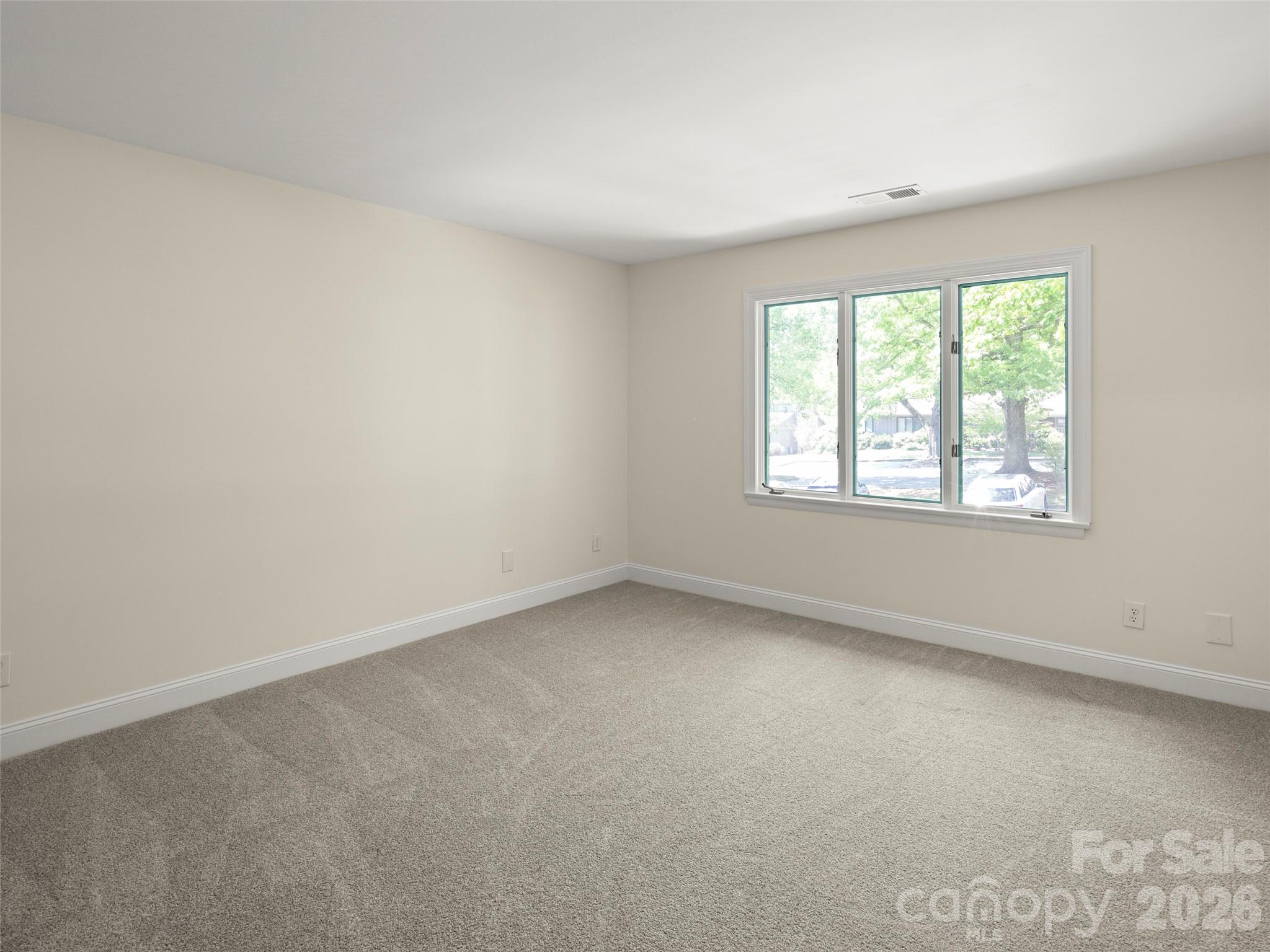 203 Crowfields Drive — Asheville