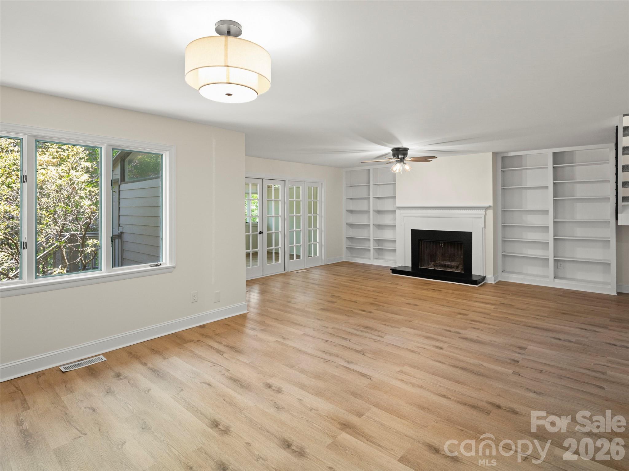 203 Crowfields Drive — Asheville