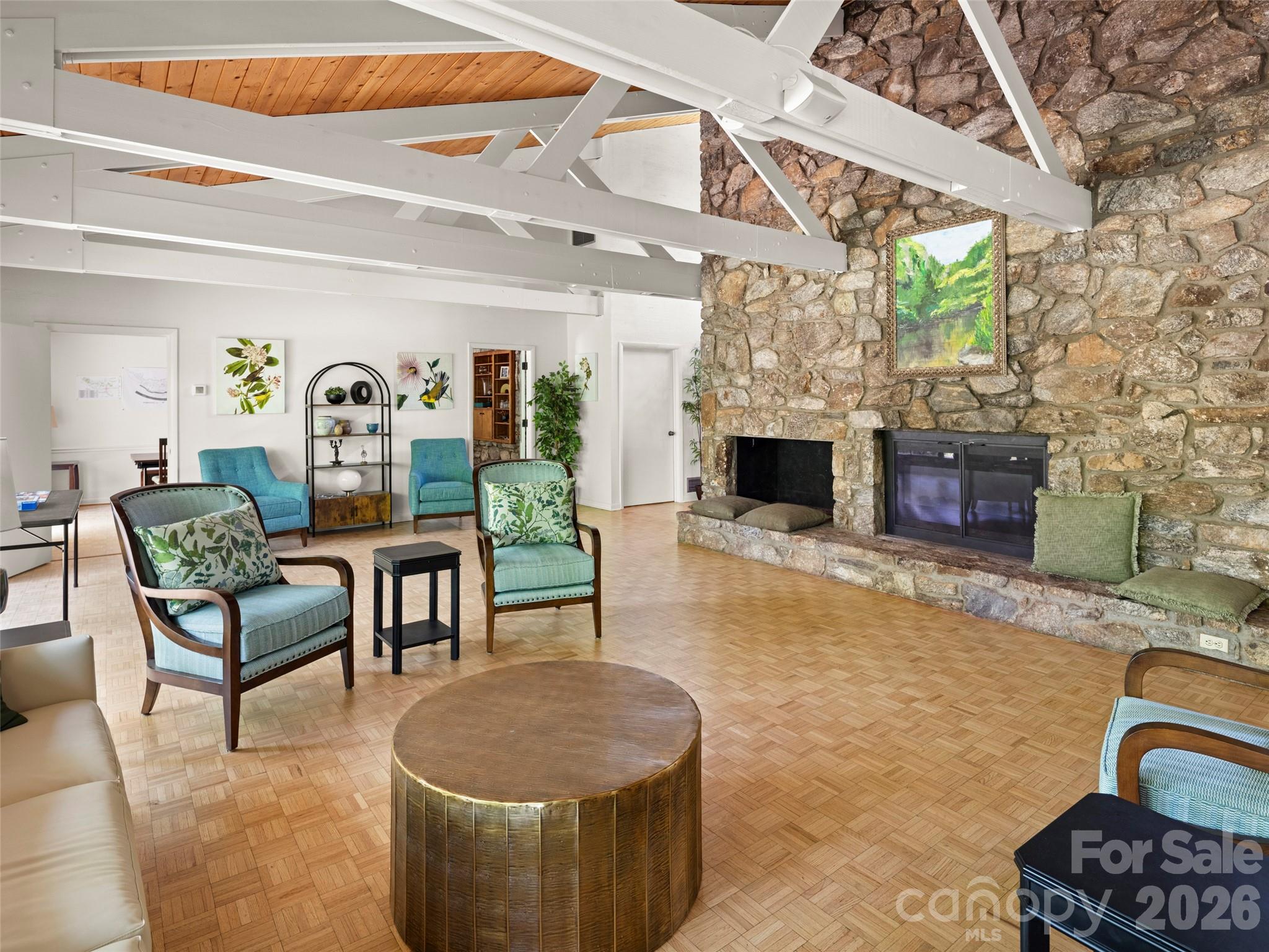 203 Crowfields Drive — Asheville