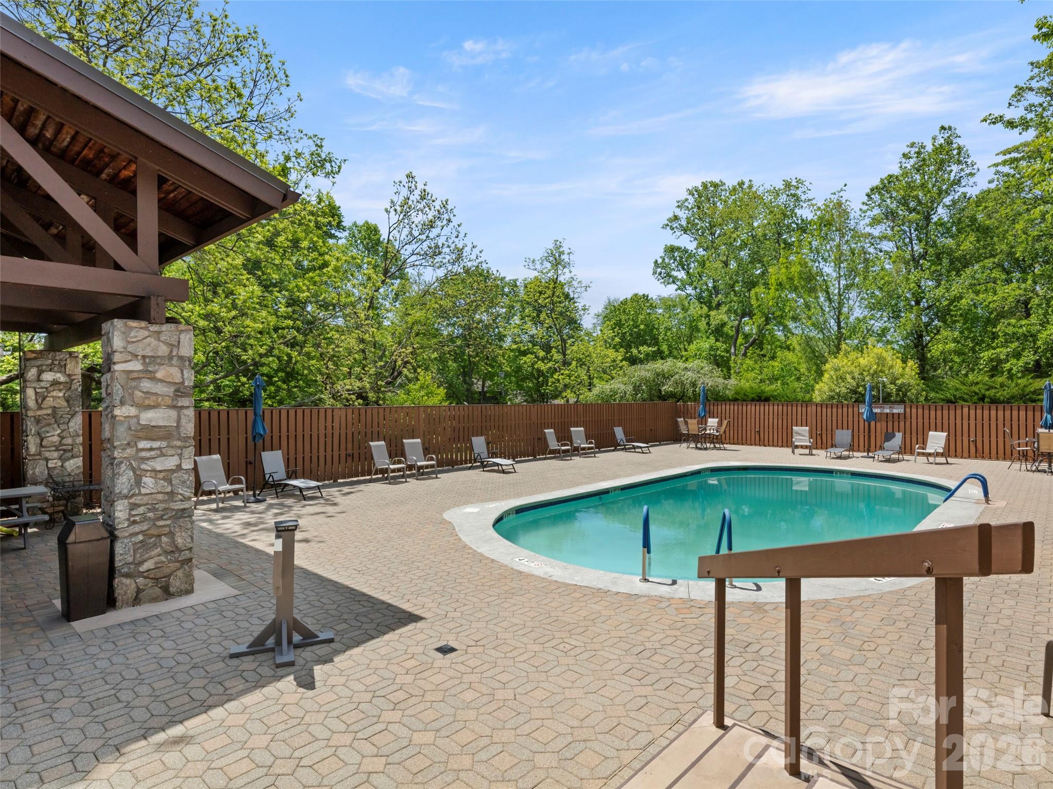203 Crowfields Drive — Asheville