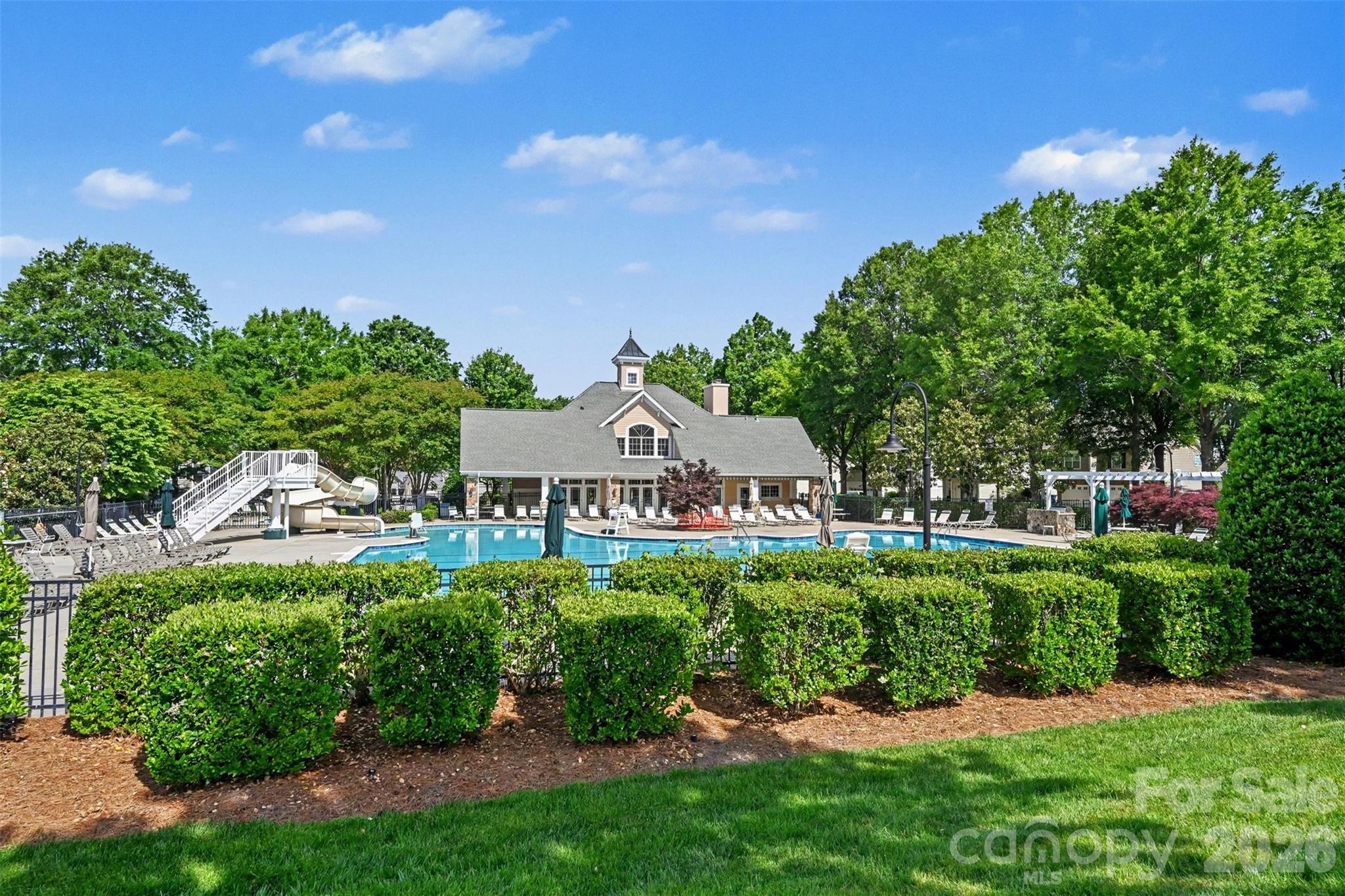 1033 Woodglen Lane — Matthews