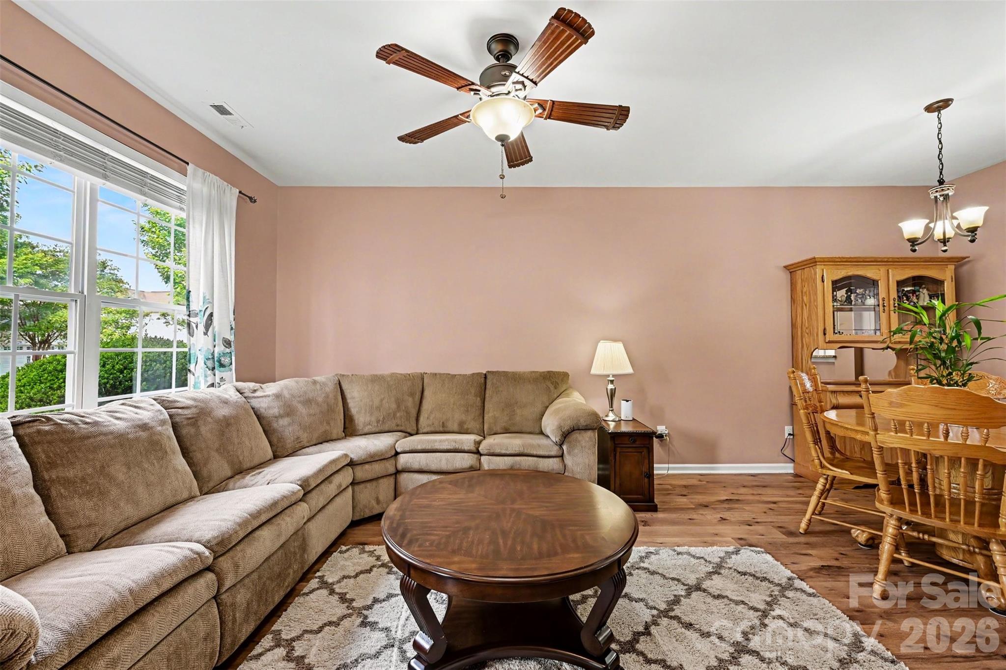 1033 Woodglen Lane — Matthews