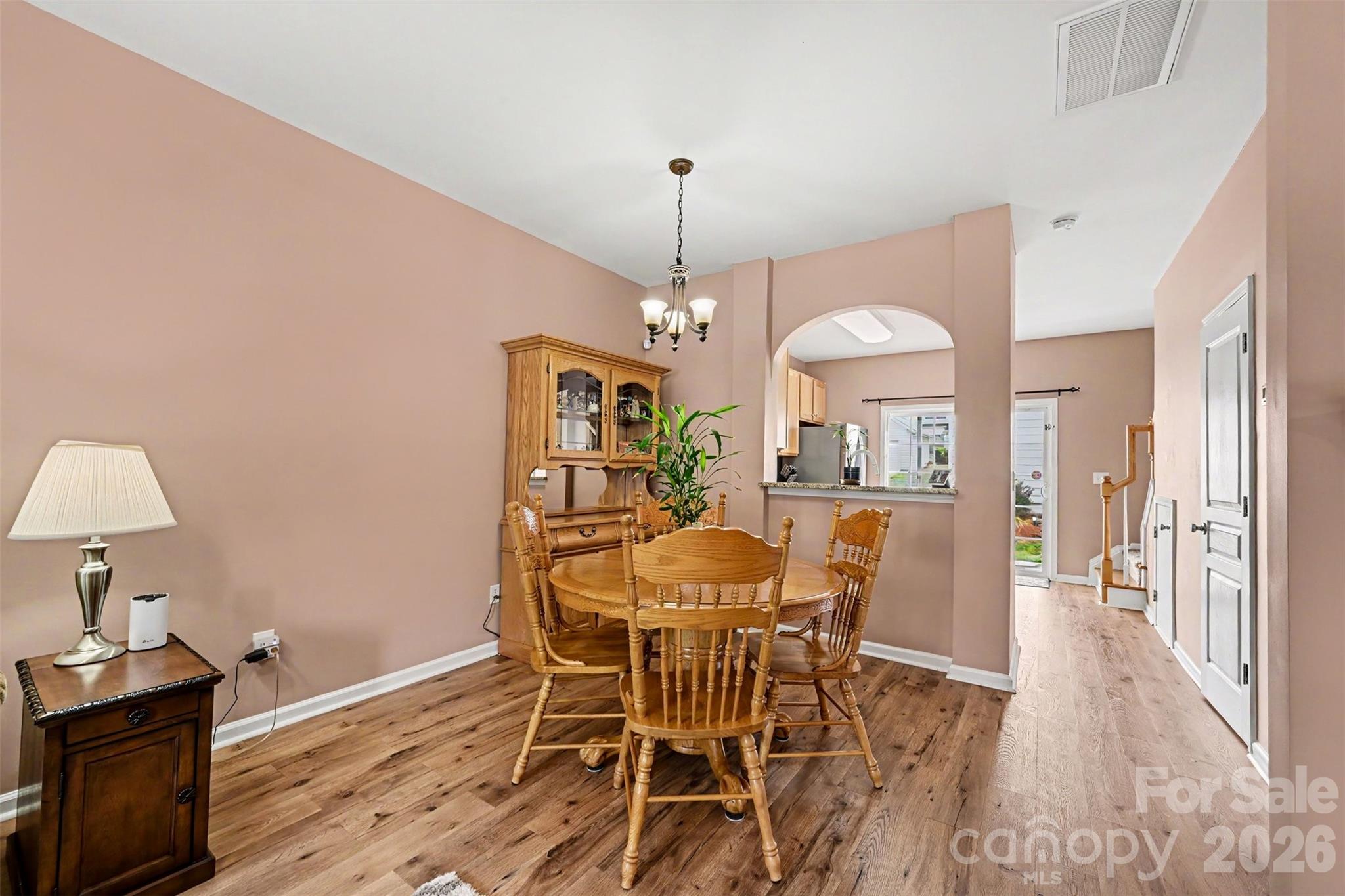 1033 Woodglen Lane — Matthews