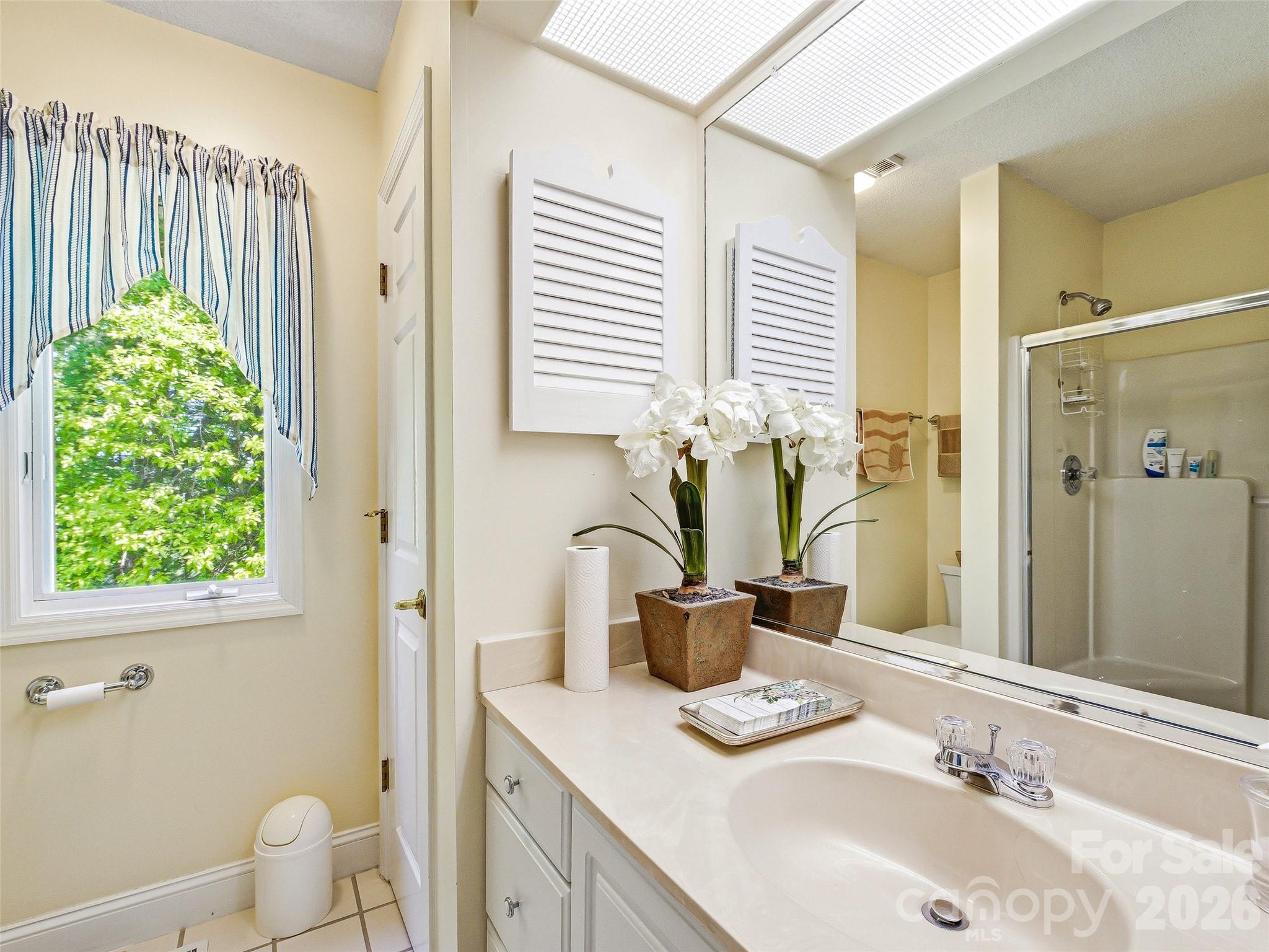 119 Carriage Walk Lane — Hendersonville