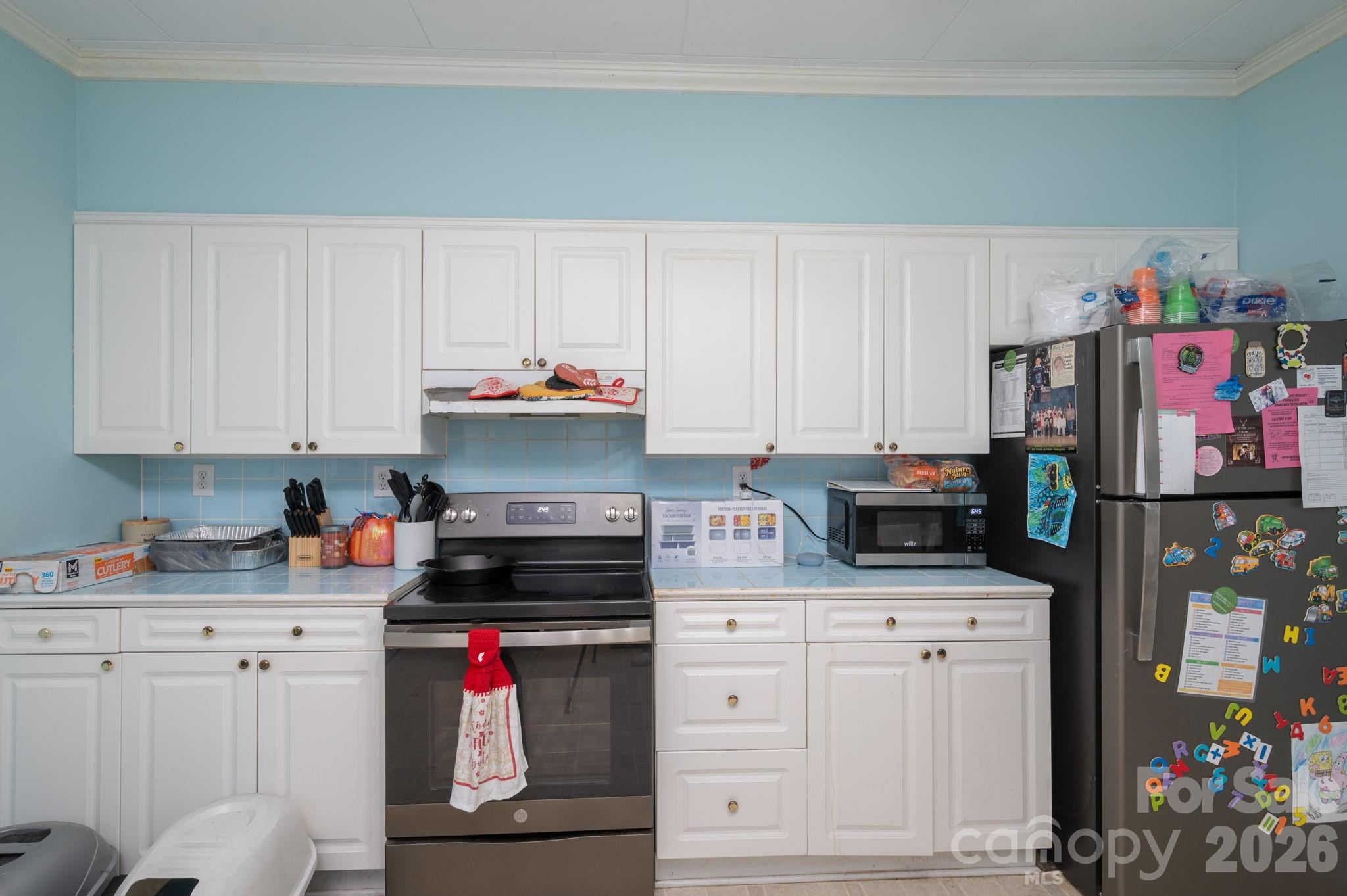 101 Huss Avenue — Cherryville