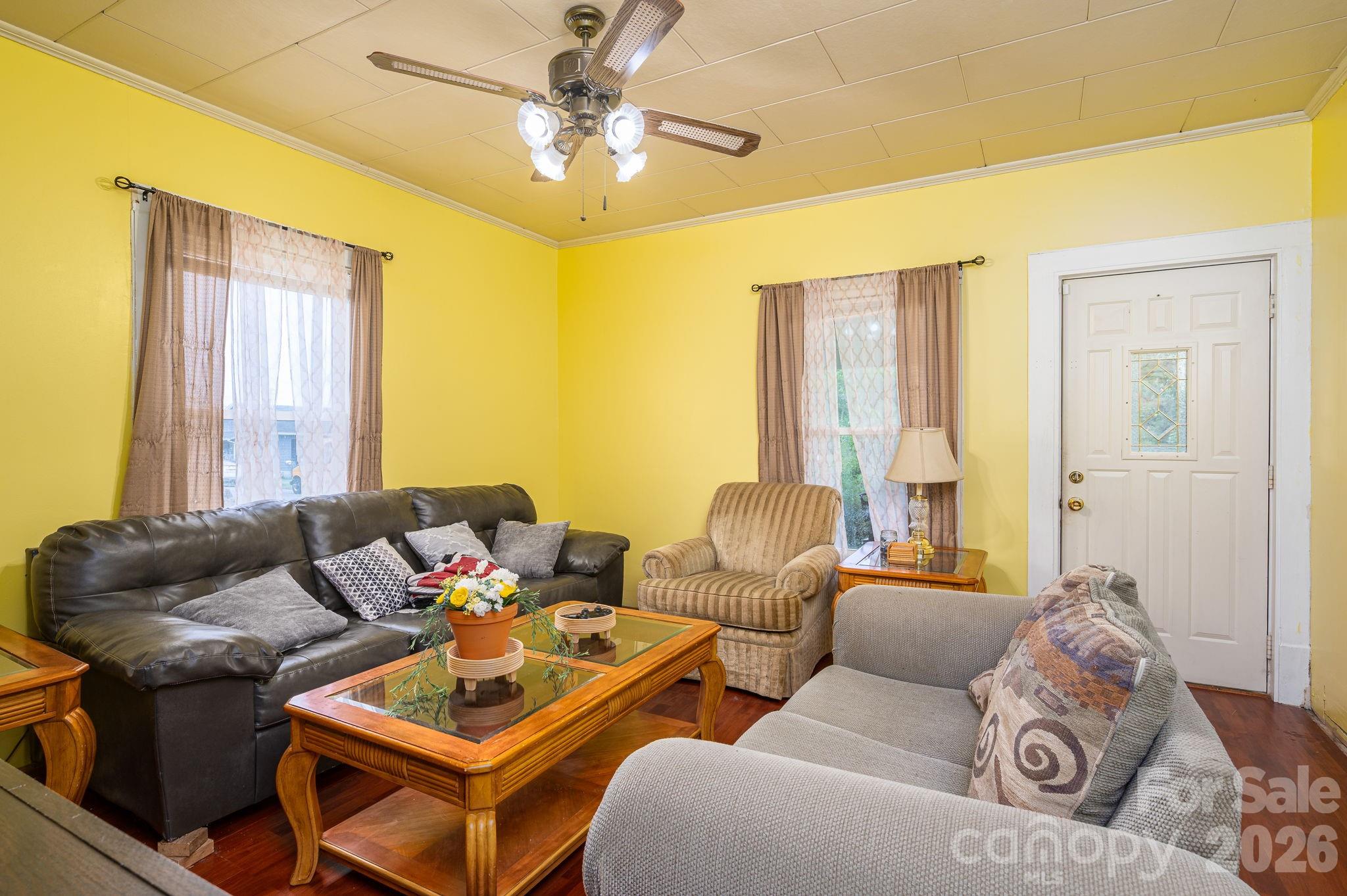 101 Huss Avenue — Cherryville
