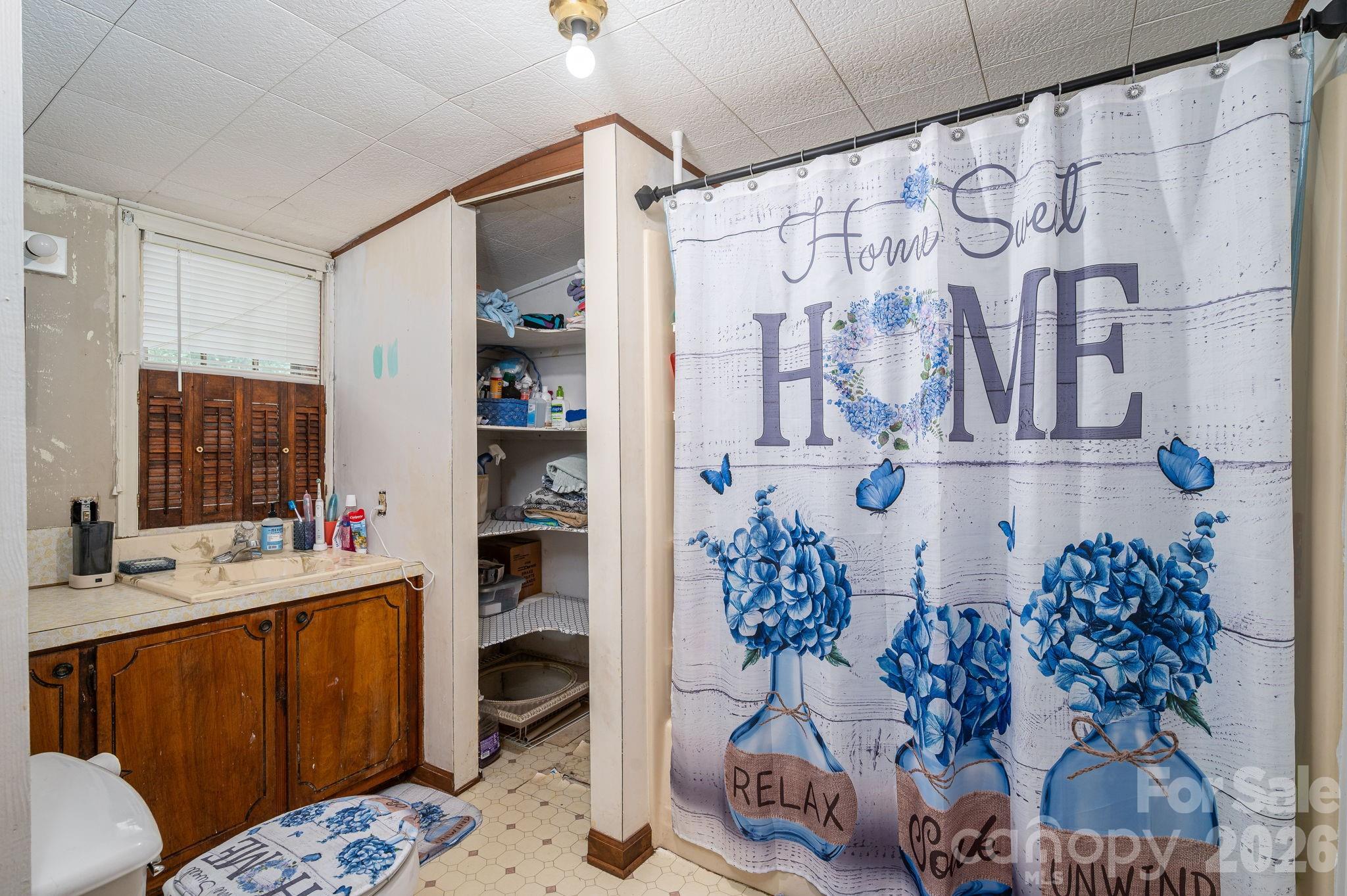 101 Huss Avenue — Cherryville