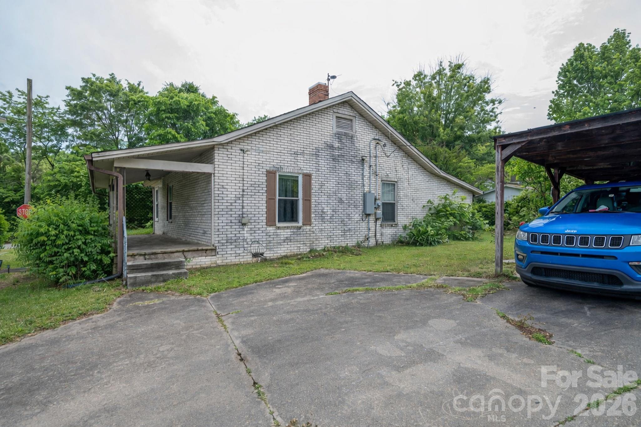 101 Huss Avenue — Cherryville