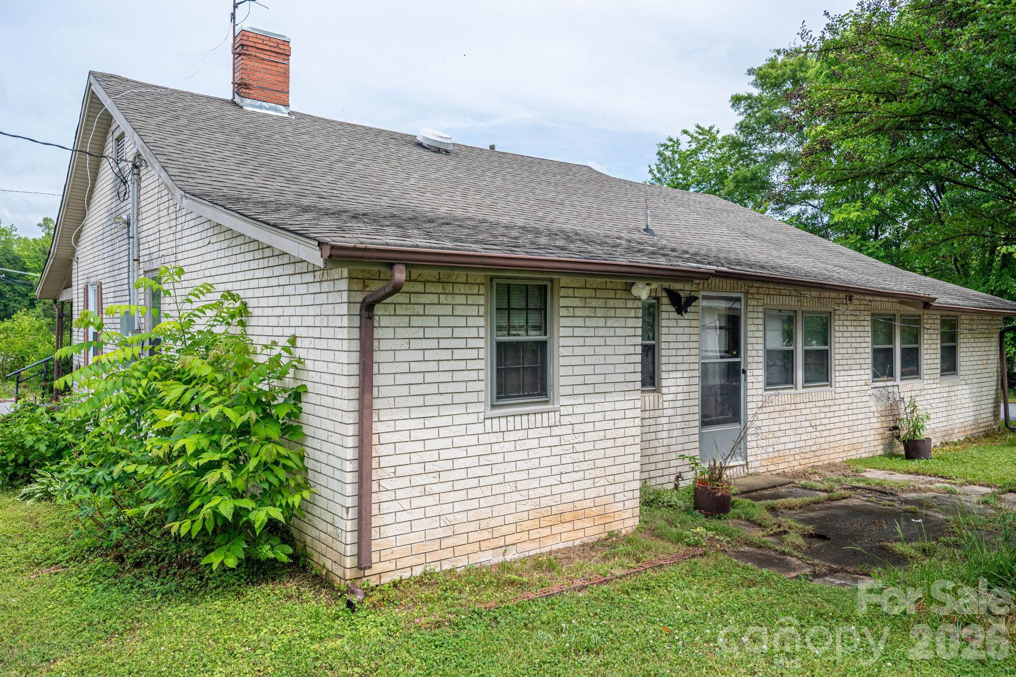 101 Huss Avenue — Cherryville