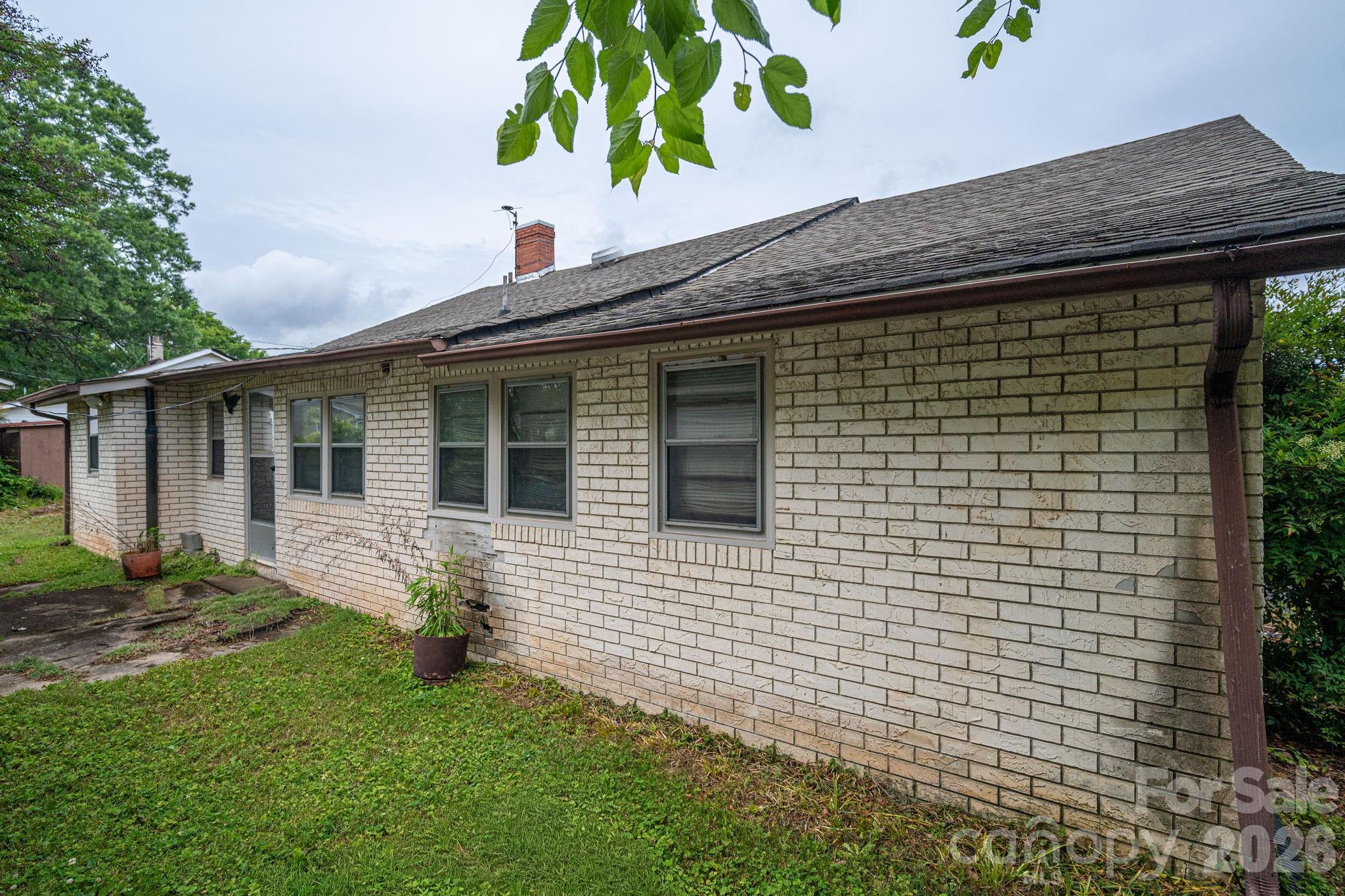 101 Huss Avenue — Cherryville