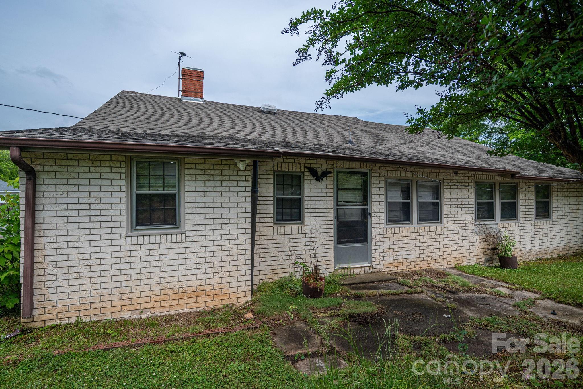 101 Huss Avenue — Cherryville