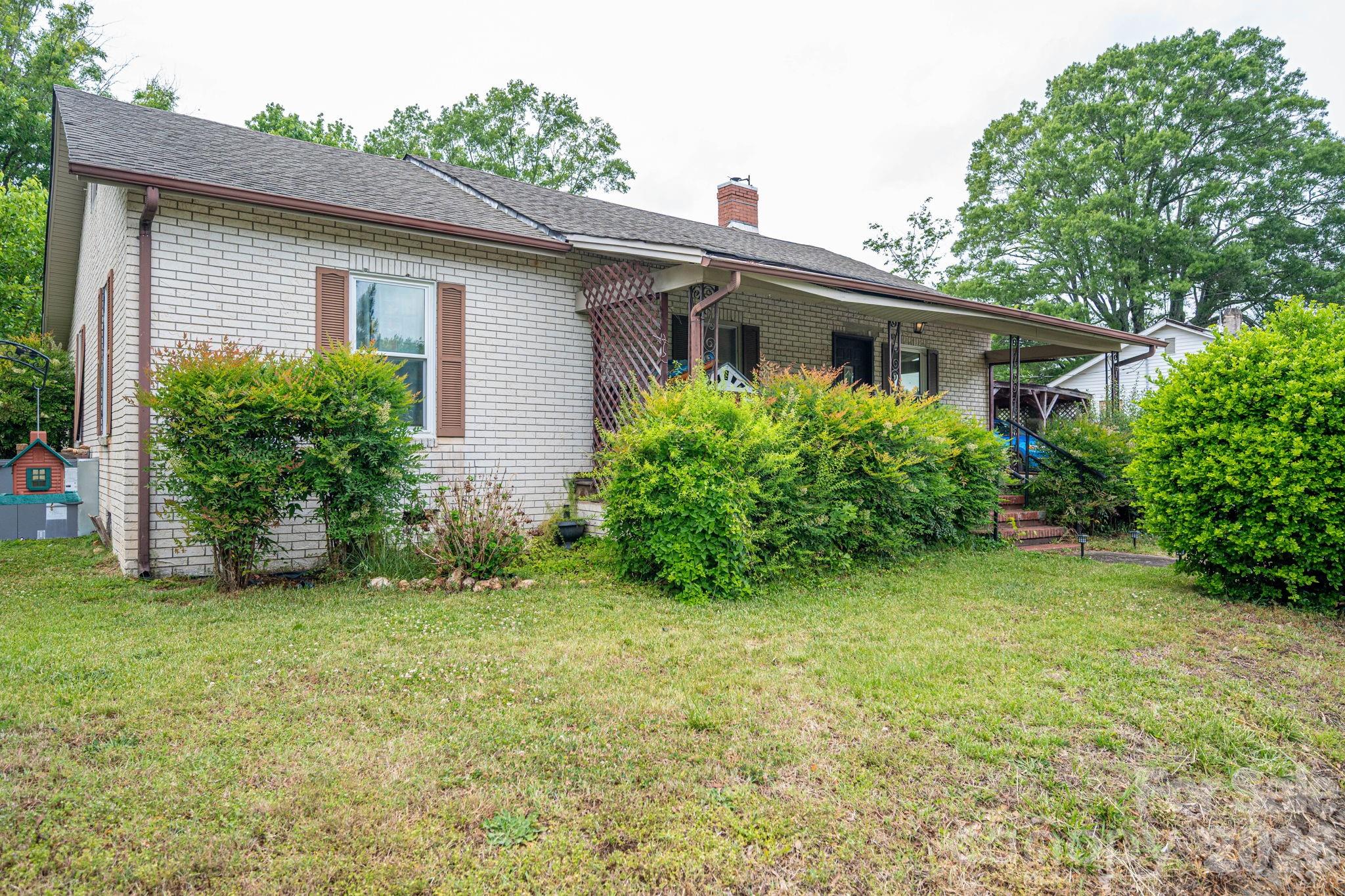 101 Huss Avenue — Cherryville