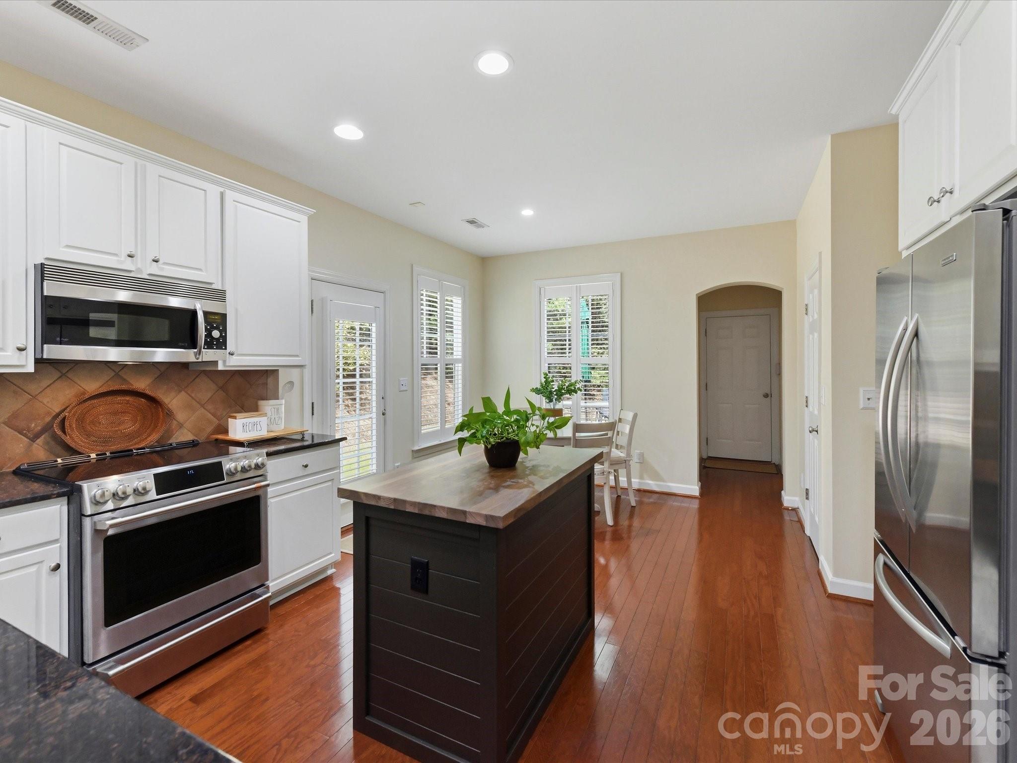 8611 Covedale Crossings Circle — Cornelius