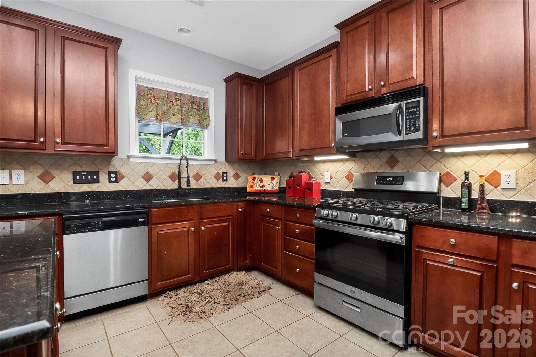 566 Cotton Field Road — Rock Hill