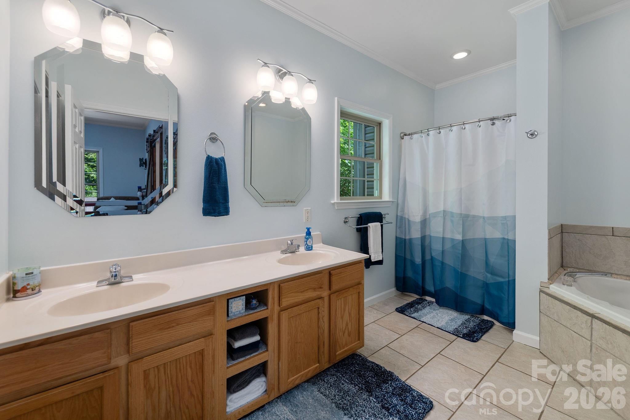 174 deep woods Trail — Canton