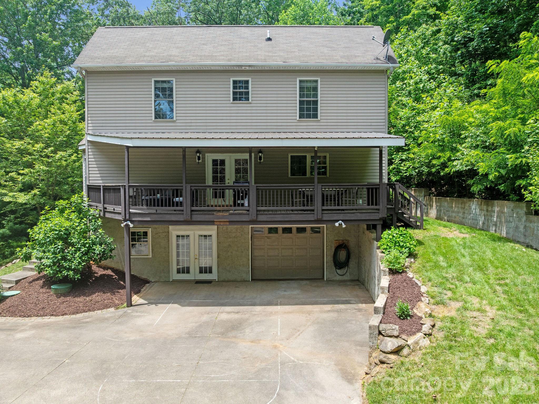 174 deep woods Trail — Canton